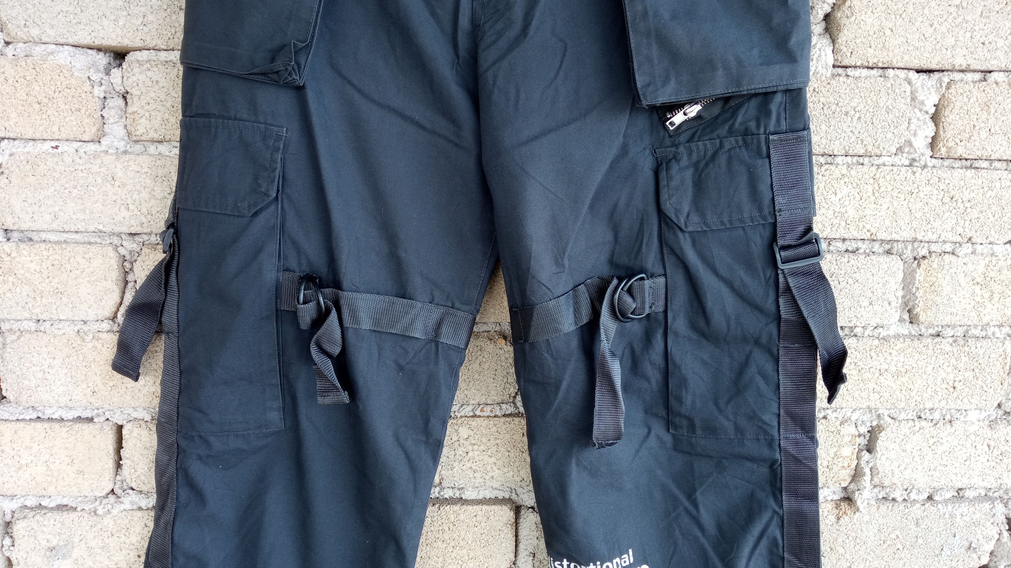 Japanese Brand 🔥🔥Homme Bold Multipocket Cargo Bondage Statement Pants Size US 32 / EU 48 - 8 Thumbnail
