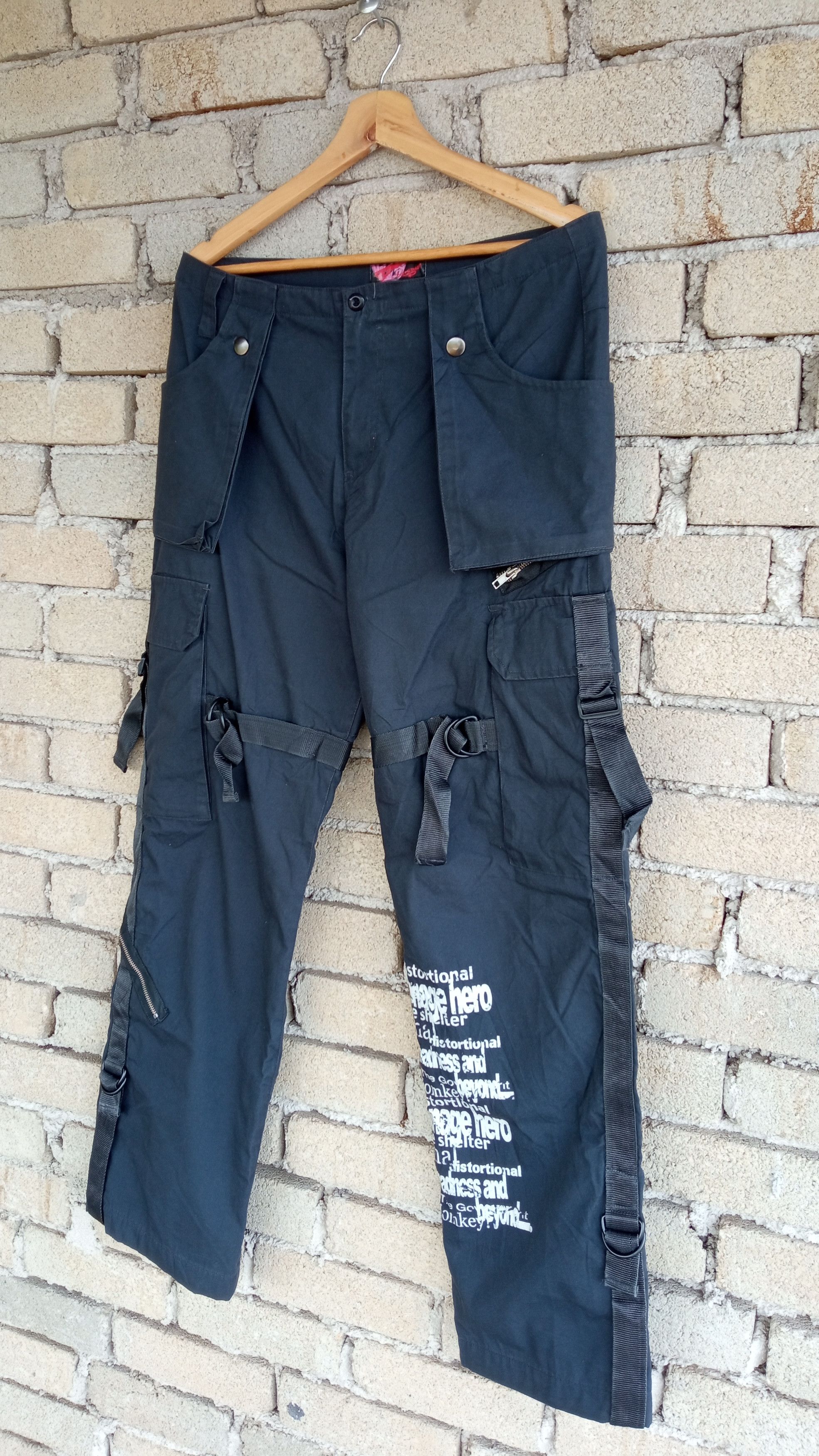Japanese Brand 🔥🔥Homme Bold Multipocket Cargo Bondage Statement Pants Size US 32 / EU 48 - 3 Thumbnail