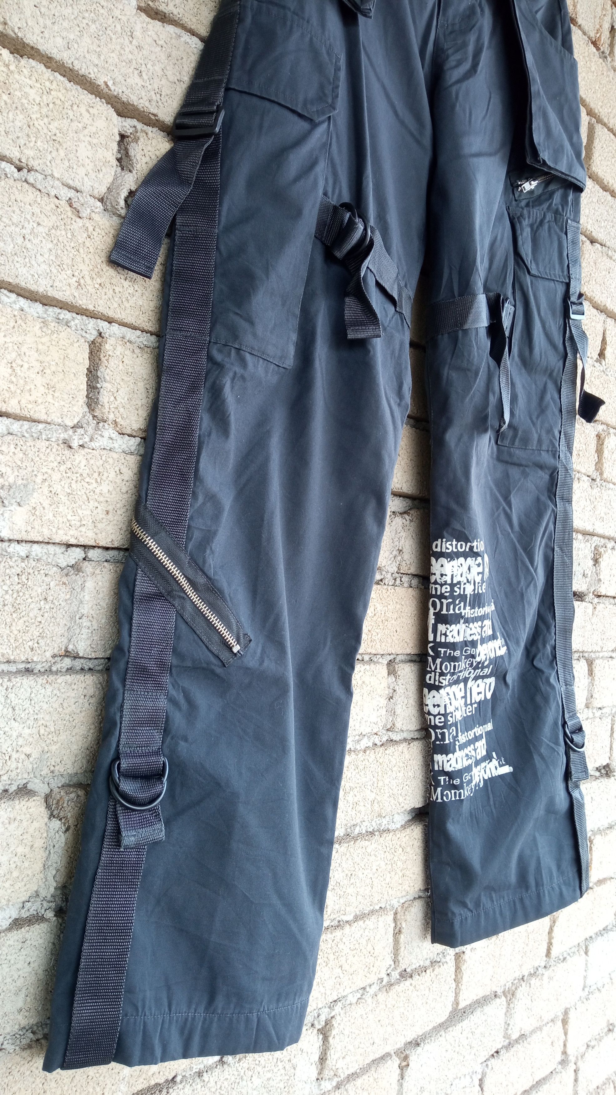 Japanese Brand 🔥🔥Homme Bold Multipocket Cargo Bondage Statement Pants Size US 32 / EU 48 - 12 Thumbnail