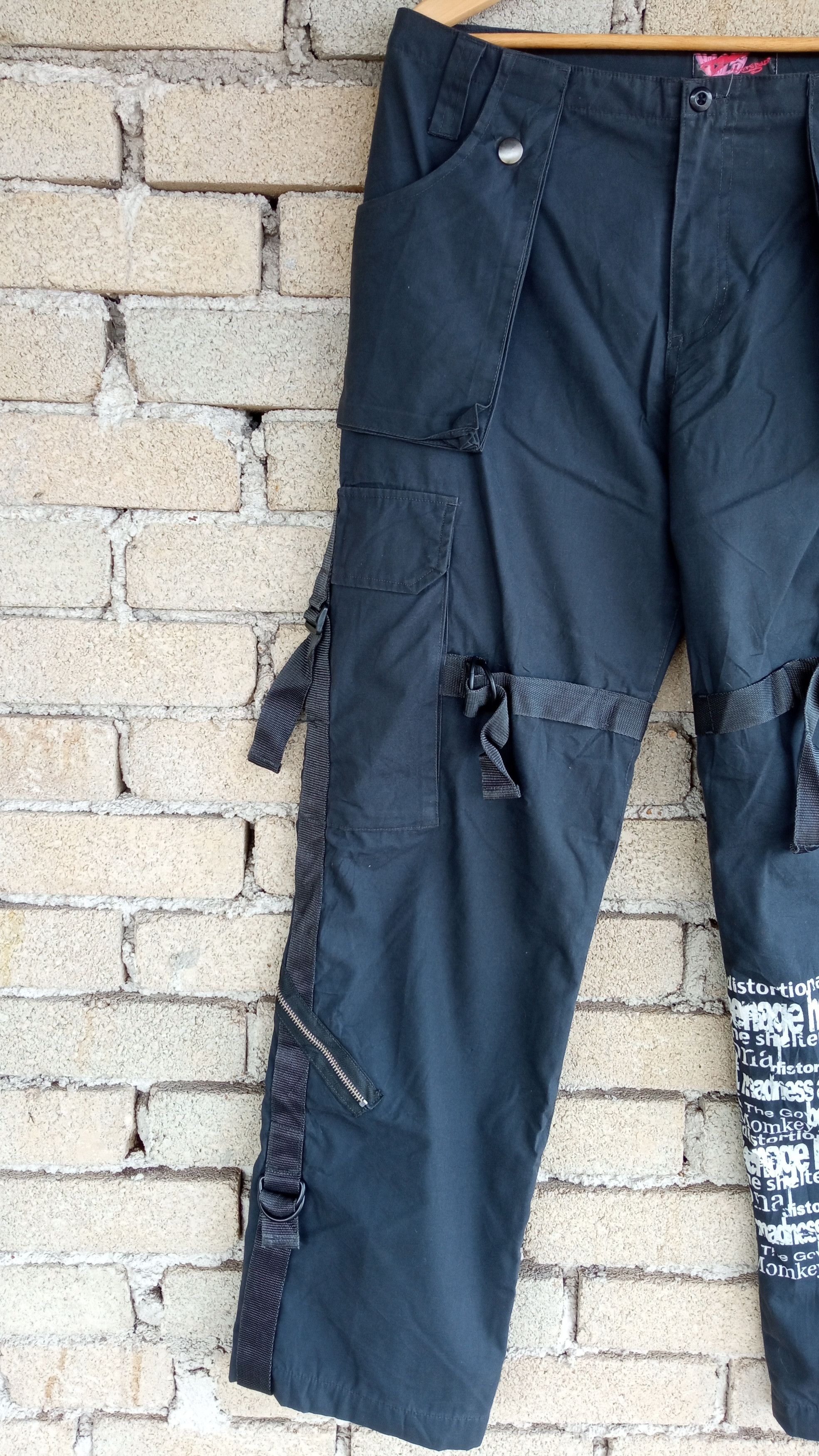 Japanese Brand 🔥🔥Homme Bold Multipocket Cargo Bondage Statement Pants Size US 32 / EU 48 - 5 Thumbnail