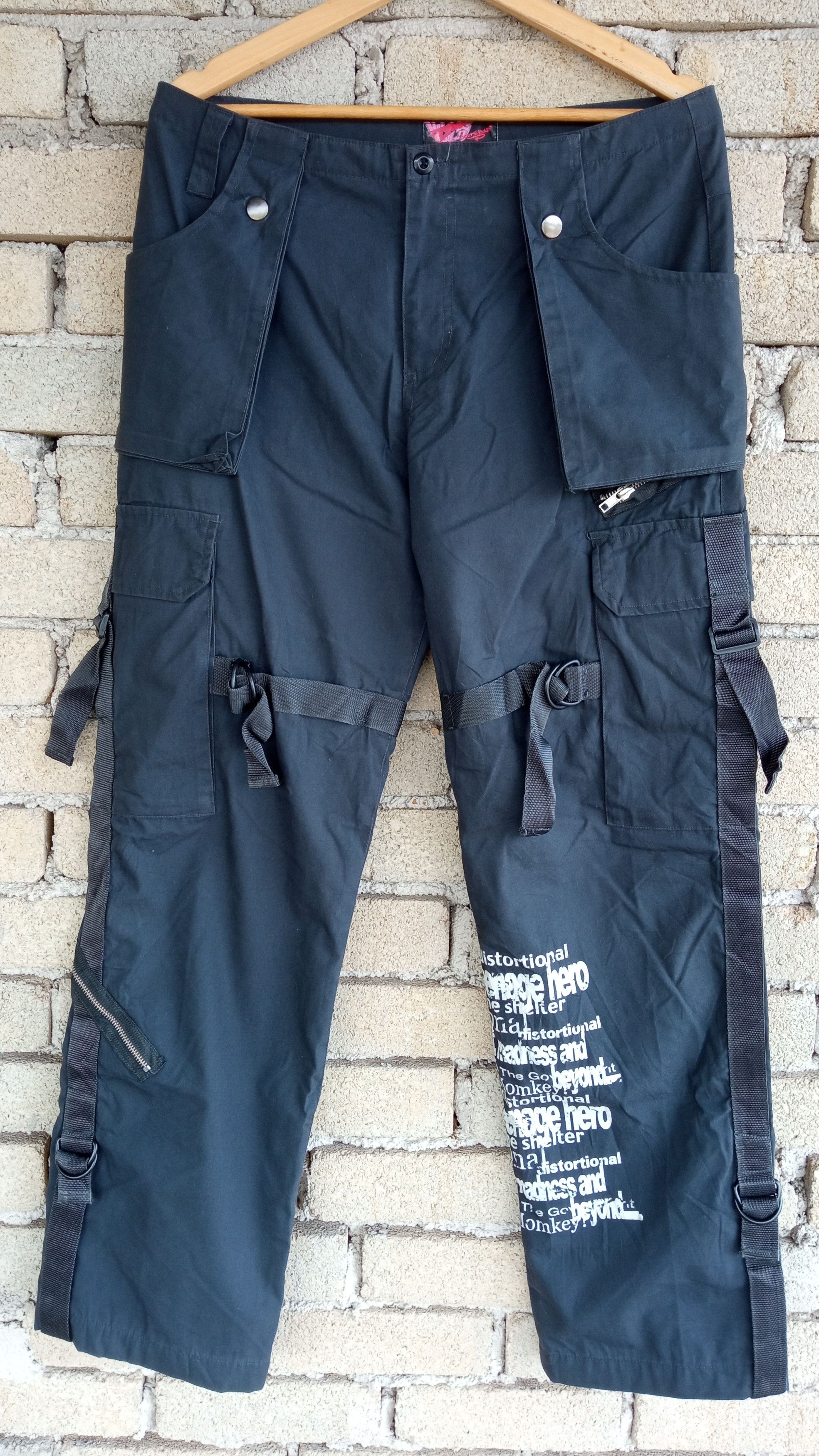 Japanese Brand 🔥🔥Homme Bold Multipocket Cargo Bondage Statement Pants Size US 32 / EU 48 - 4 Thumbnail