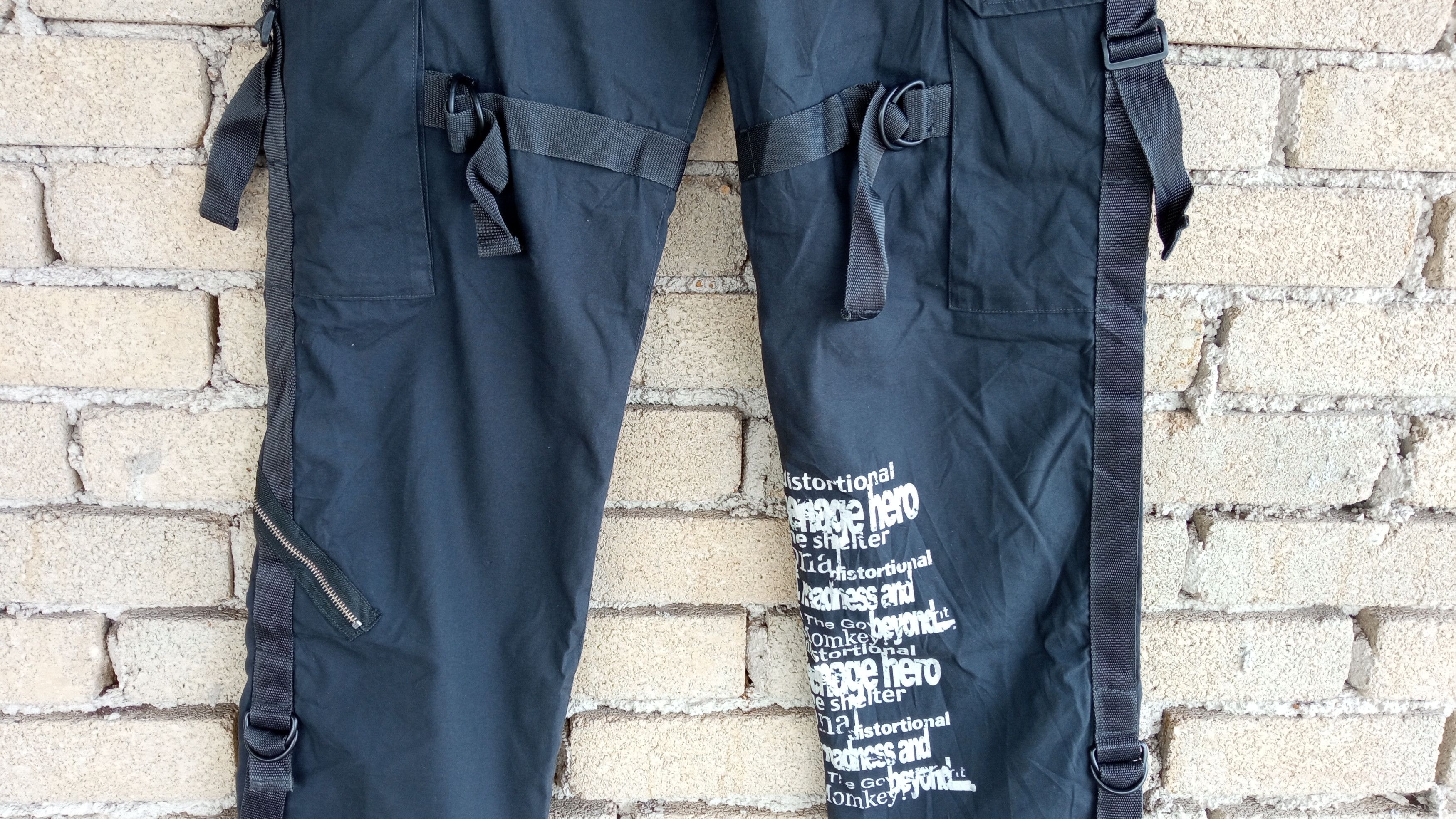 Japanese Brand 🔥🔥Homme Bold Multipocket Cargo Bondage Statement Pants Size US 32 / EU 48 - 9 Thumbnail