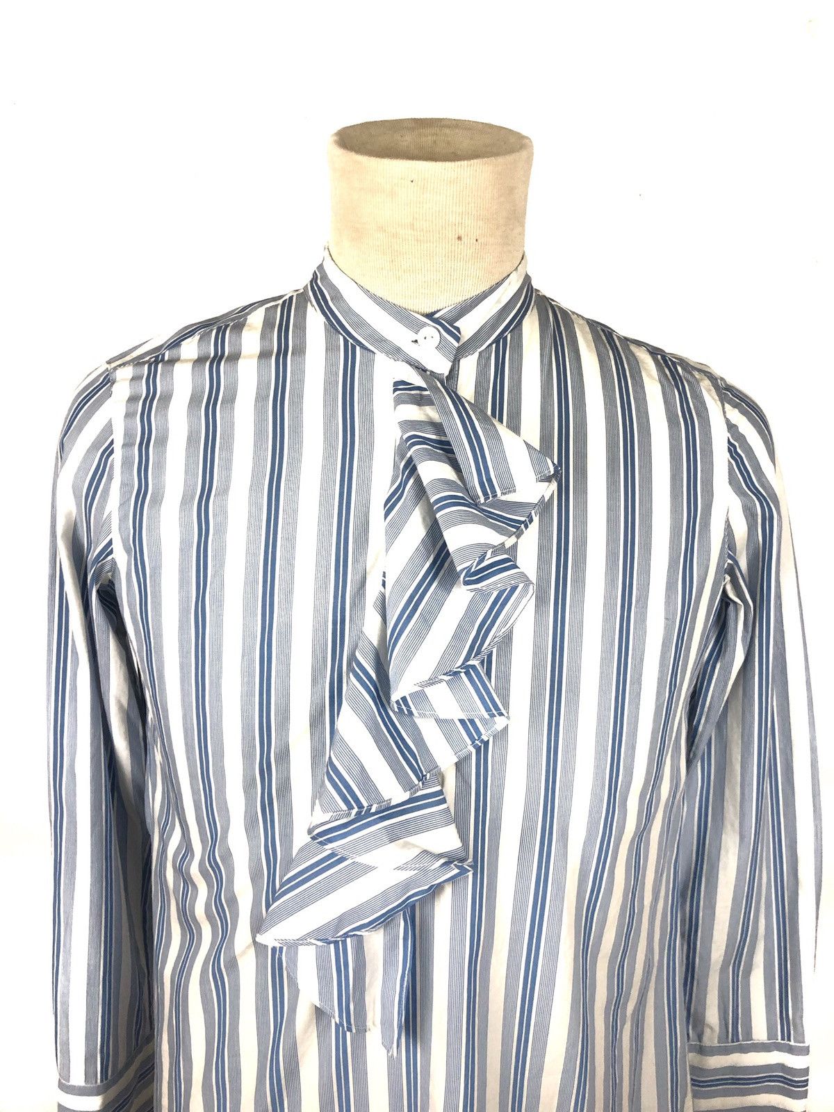 JW Anderson J.W Anderson x Uniqlo longsleeve italian design Size US S / EU 44-46 / 1 - 3 Thumbnail