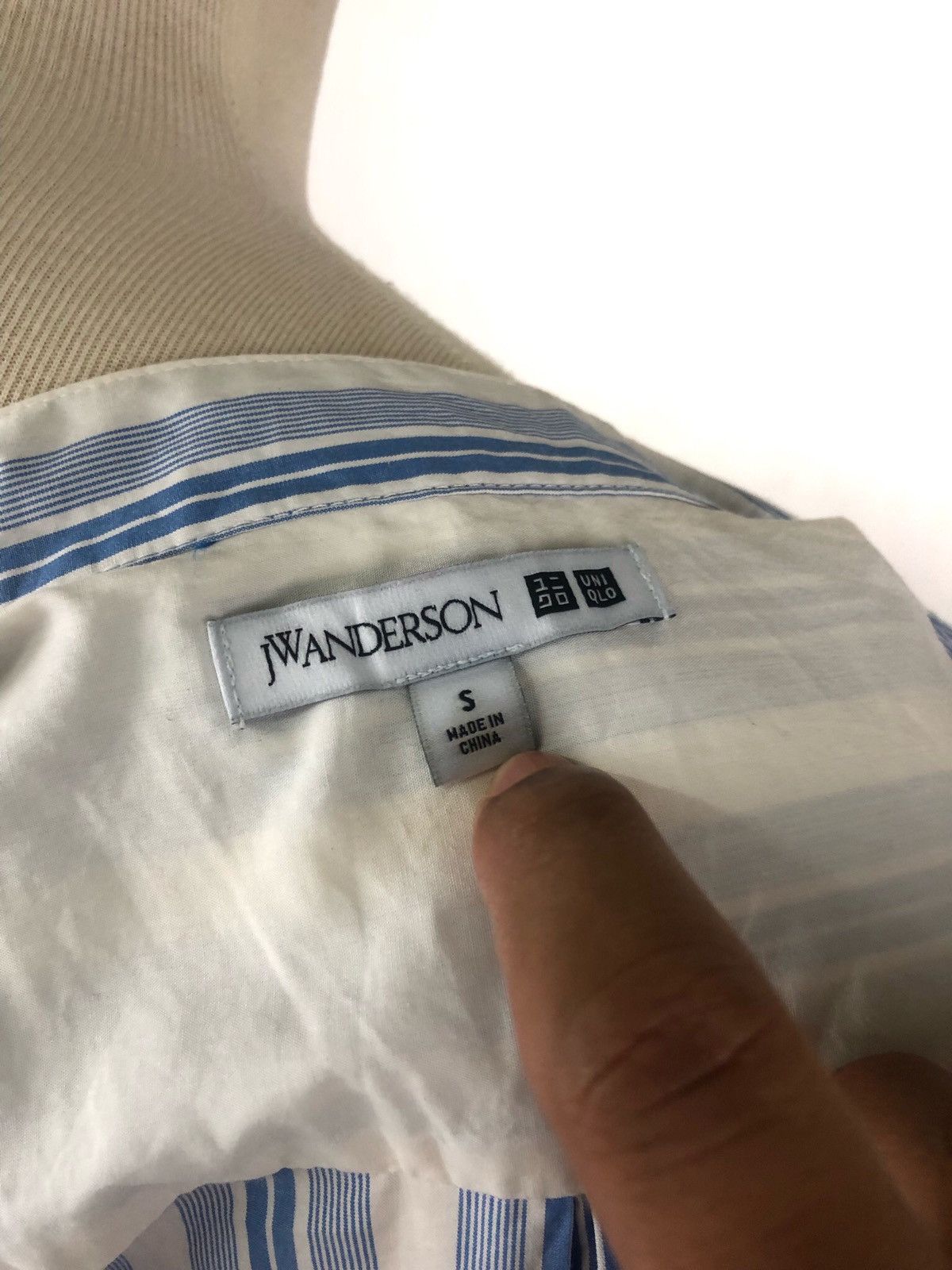 JW Anderson J.W Anderson x Uniqlo longsleeve italian design Size US S / EU 44-46 / 1 - 4 Thumbnail