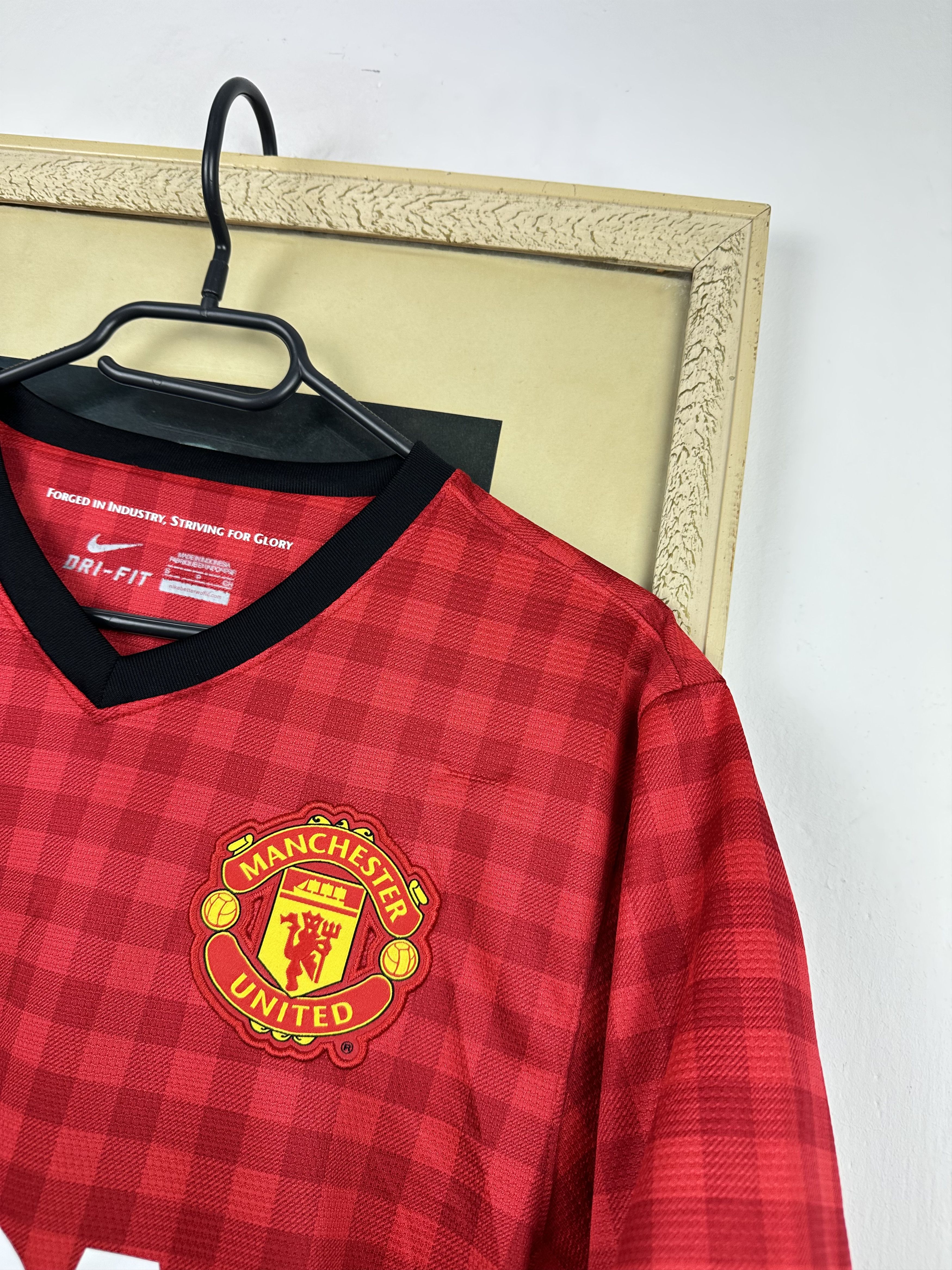 Nike Manchester United football shirt 2012 #20 V. Persie Jersey Size US S / EU 44-46 / 1 - 5 Thumbnail