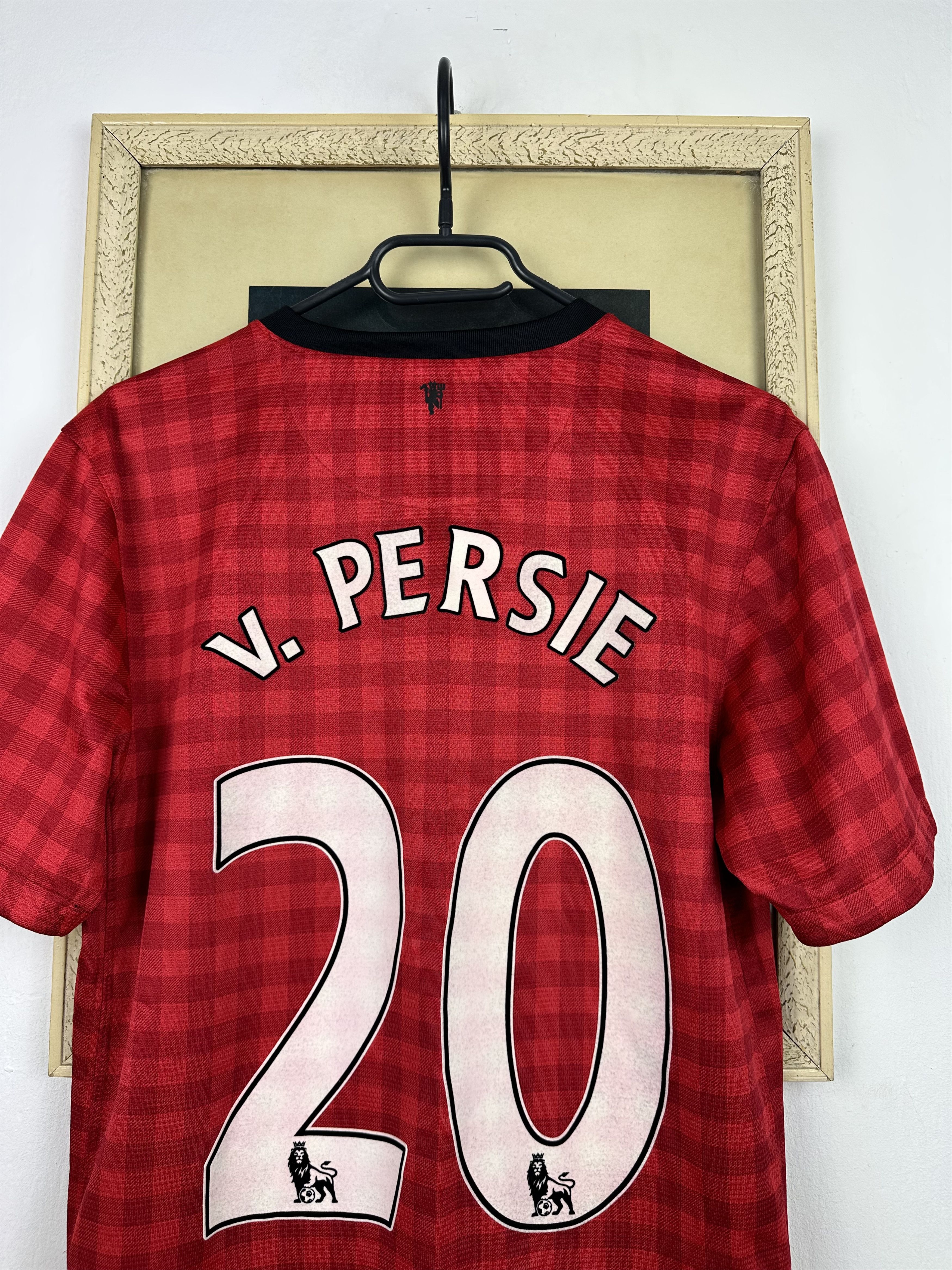Nike Manchester United football shirt 2012 #20 V. Persie Jersey Size US S / EU 44-46 / 1 - 2 Thumbnail