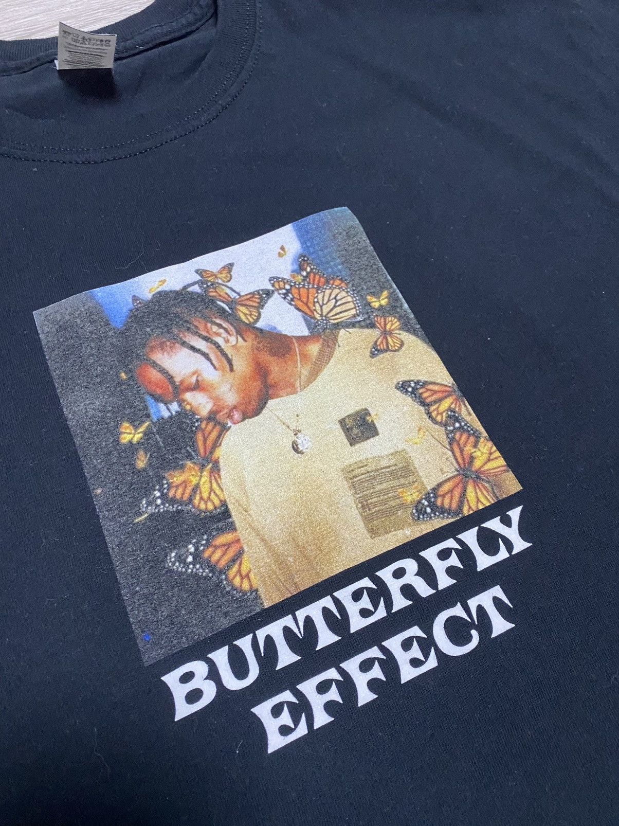Gildan Butterfly effect tee sz XL Rap tee Travis style Size US XL / EU 56 / 4 - 1 Thumbnail