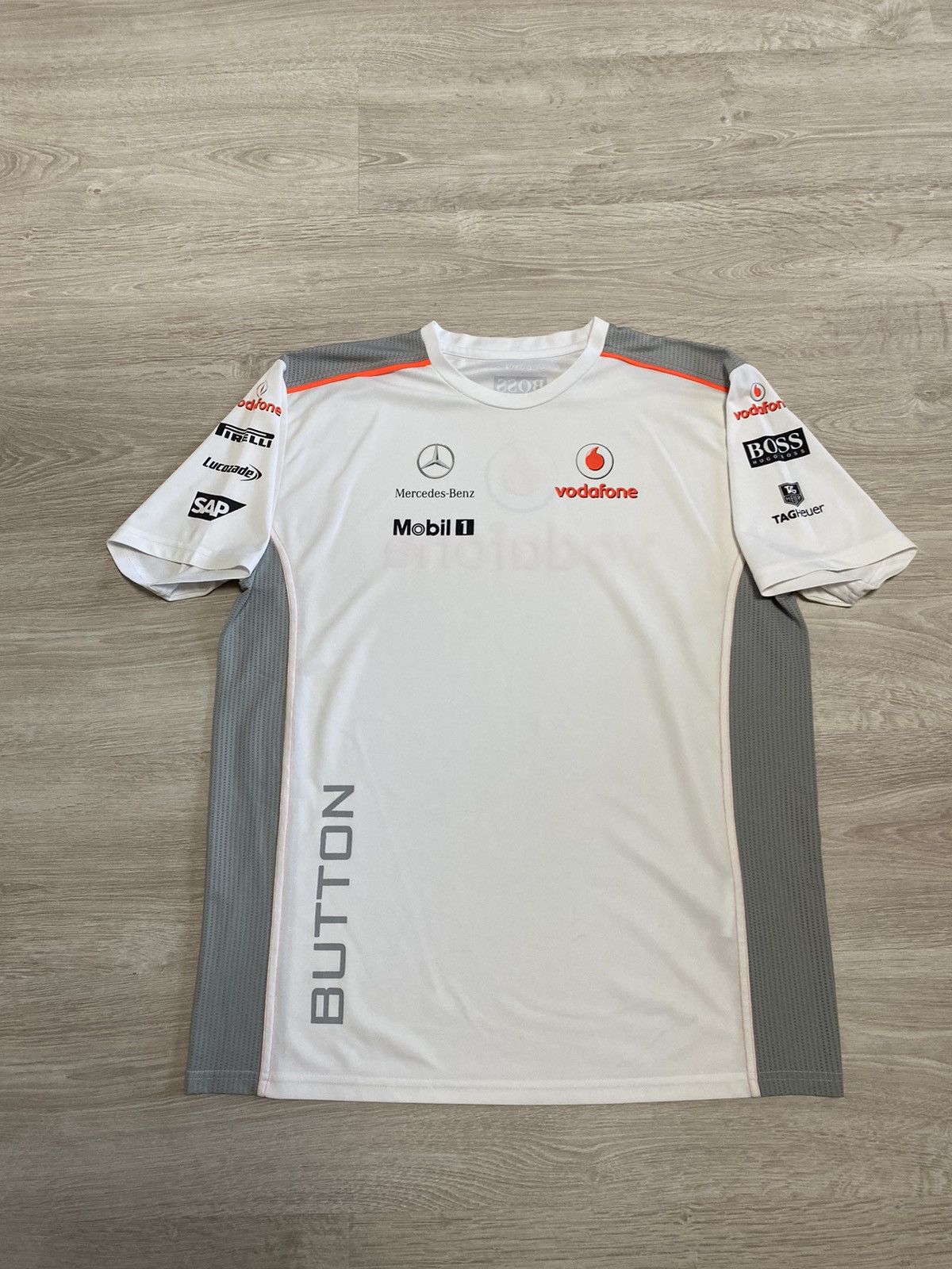 Formula 1 Jersey Mercedes Benz Formula 1 sz XL Vodafone Size US XL / EU 56 / 4 - 2 Thumbnail