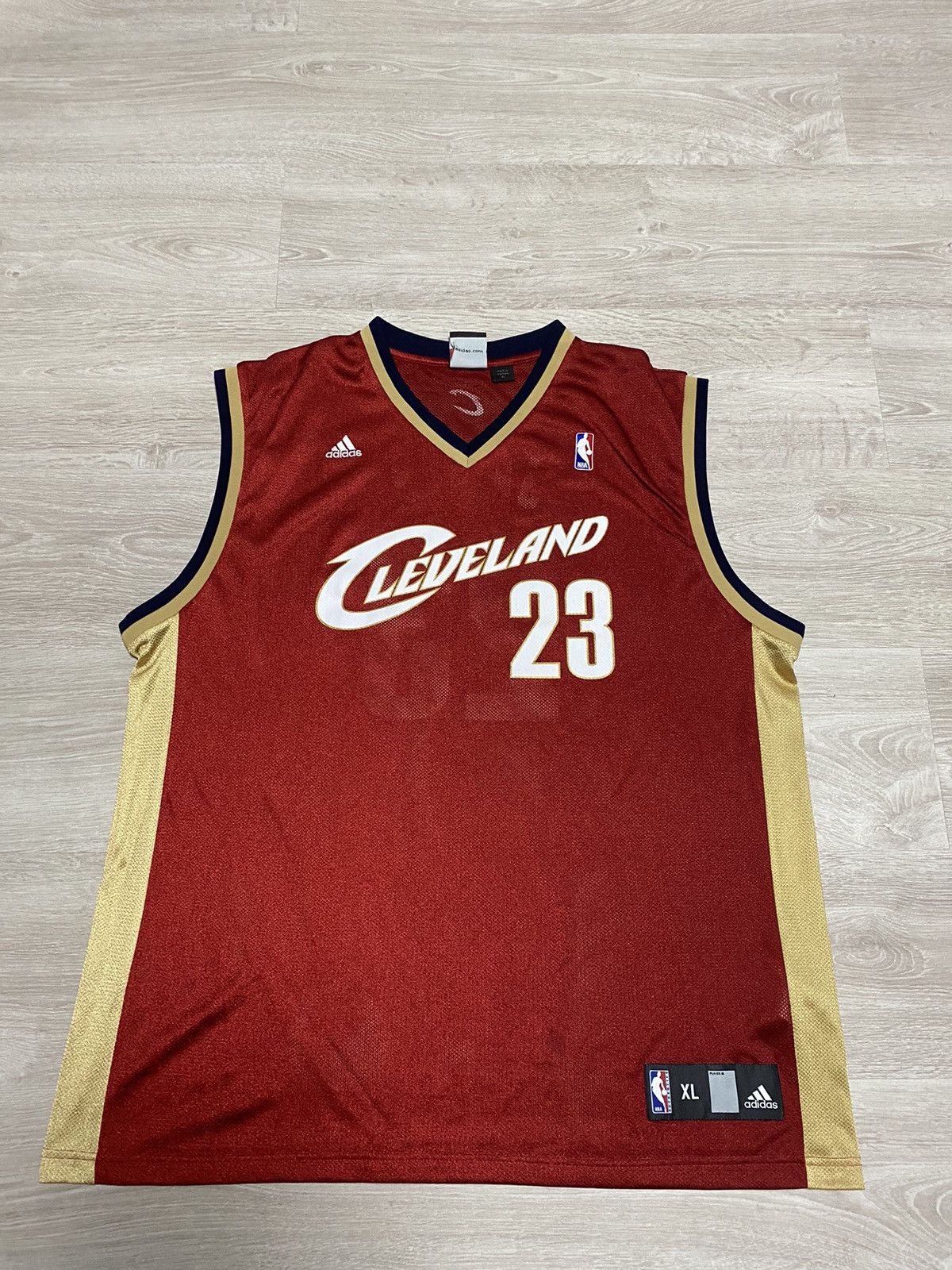 NBA Vintage Adidas Cleveland Cavaliers Lebron James #23 sz XL Size US XL / EU 56 / 4 - 2 Thumbnail