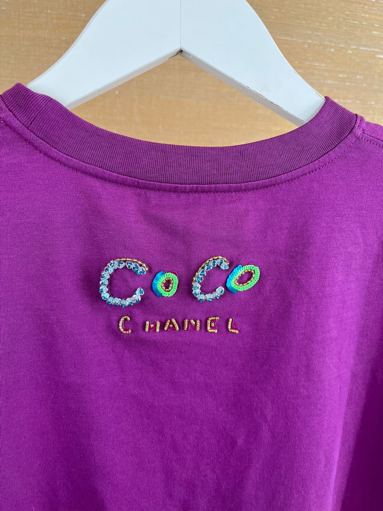 Chanel o1rshd1 Chanel x Pharrell Coco Chanel Logo T-Shirt in Purple Size M / US 6-8 / IT 42-44 - 16 Thumbnail