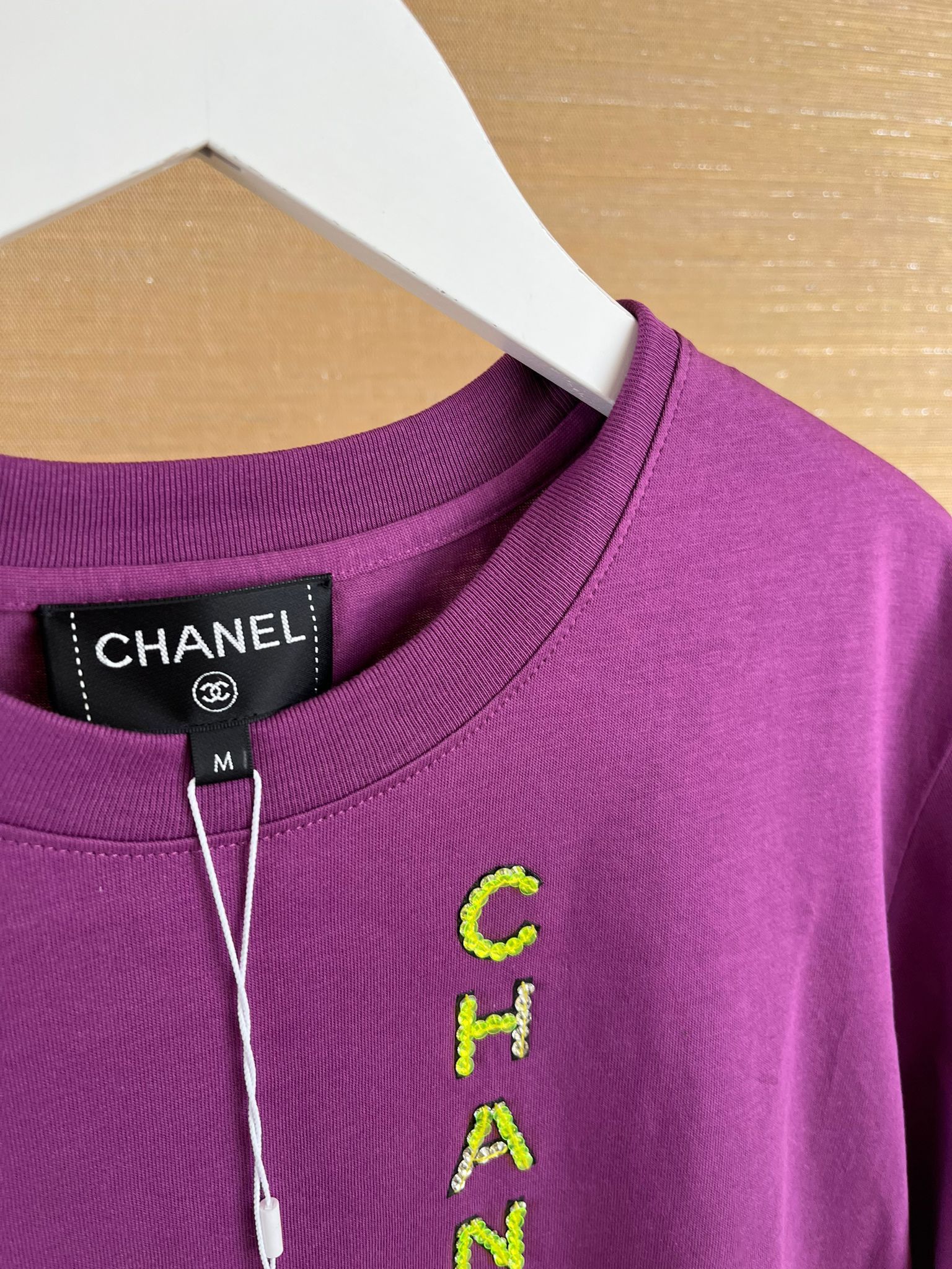 Chanel o1rshd1 Chanel x Pharrell Coco Chanel Logo T-Shirt in Purple Size M / US 6-8 / IT 42-44 - 4 Thumbnail