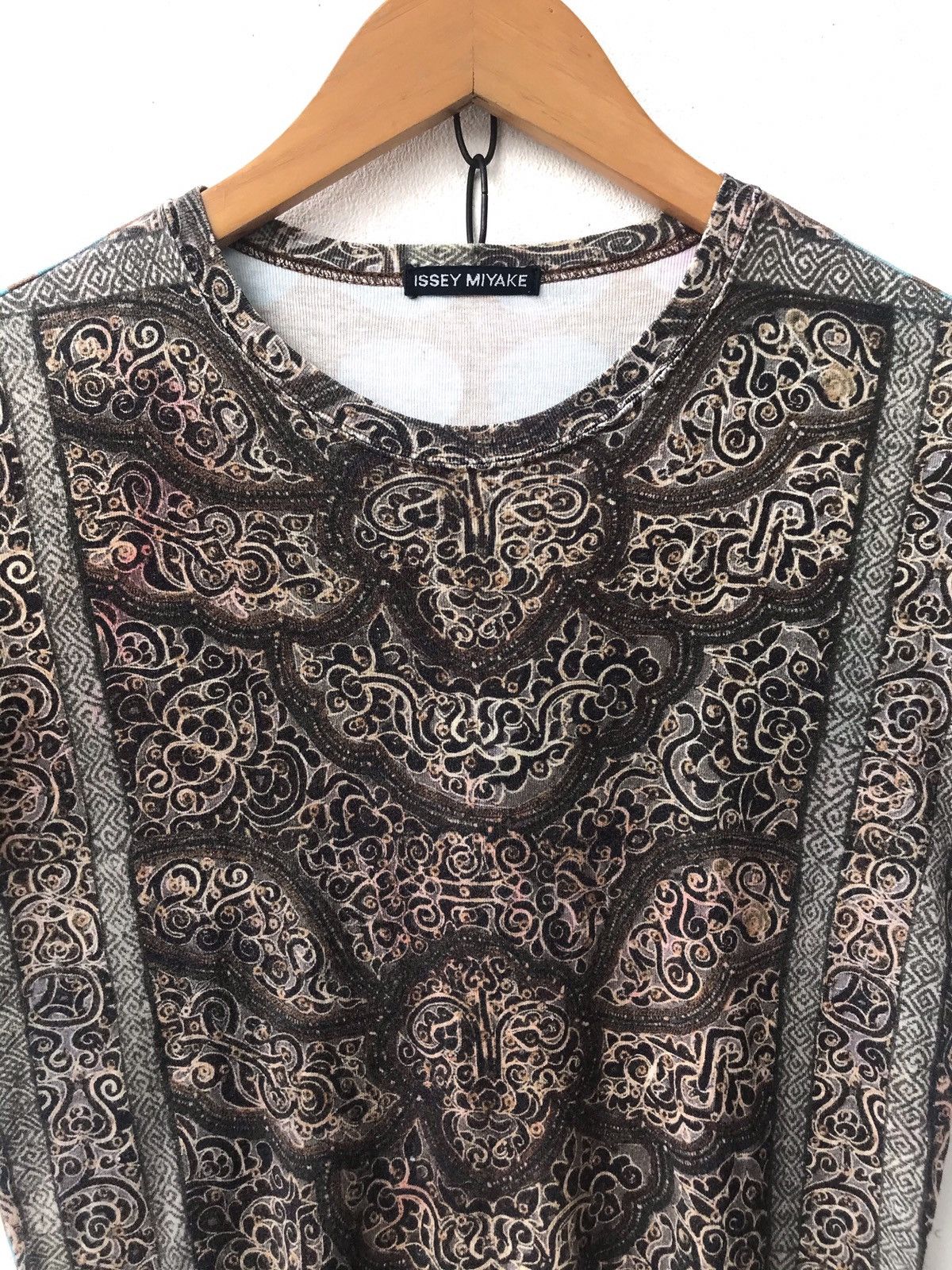 Issey Miyake 90s Issey Miyake Cropped Tops SS Tshirt Size M / US 6-8 / IT 42-44 - 2 Thumbnail