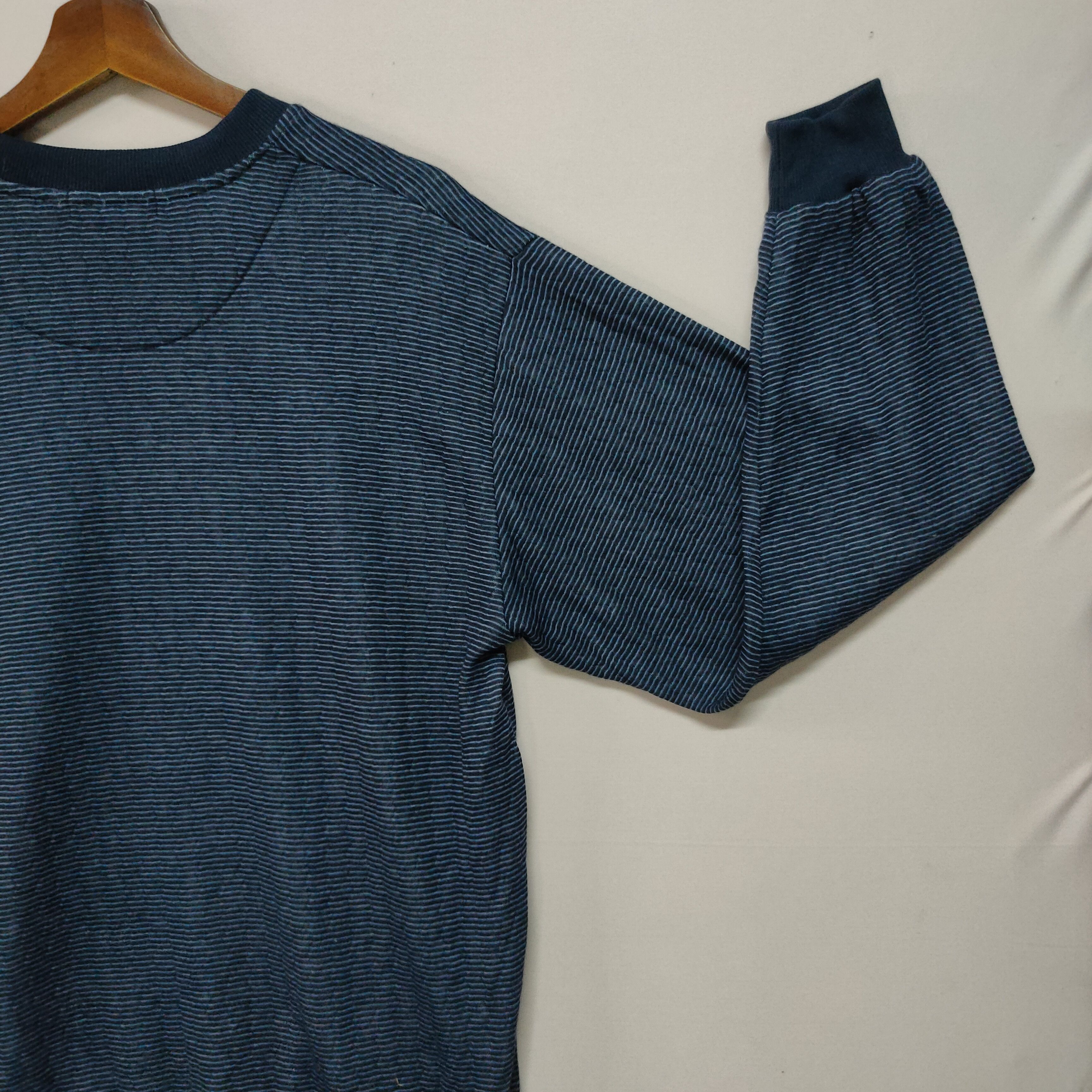 Lyle & Scott × Vintage VINTAGE LYLE & SCOTT EMBROIDERY SMALL LOGO SWEATSHIRT Size US L / EU 52-54 / 3 - 10 Thumbnail