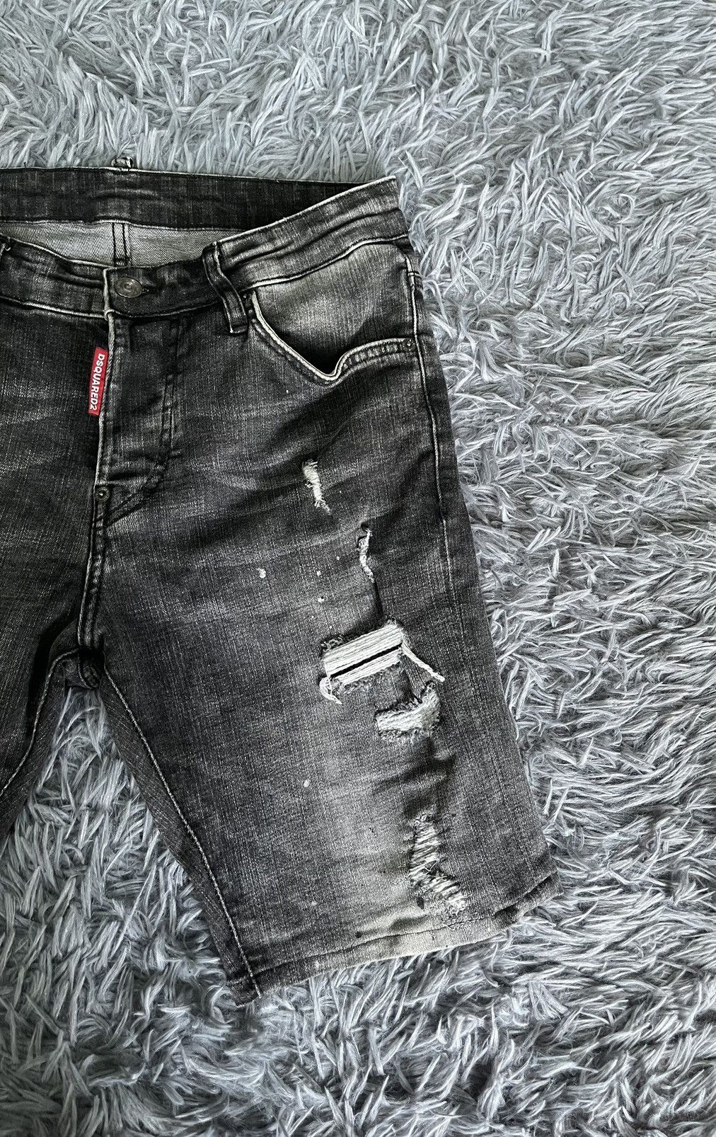 Dsquared2 Dsquared2 graphite black faded denim shorts Size US 33 - 3 Thumbnail