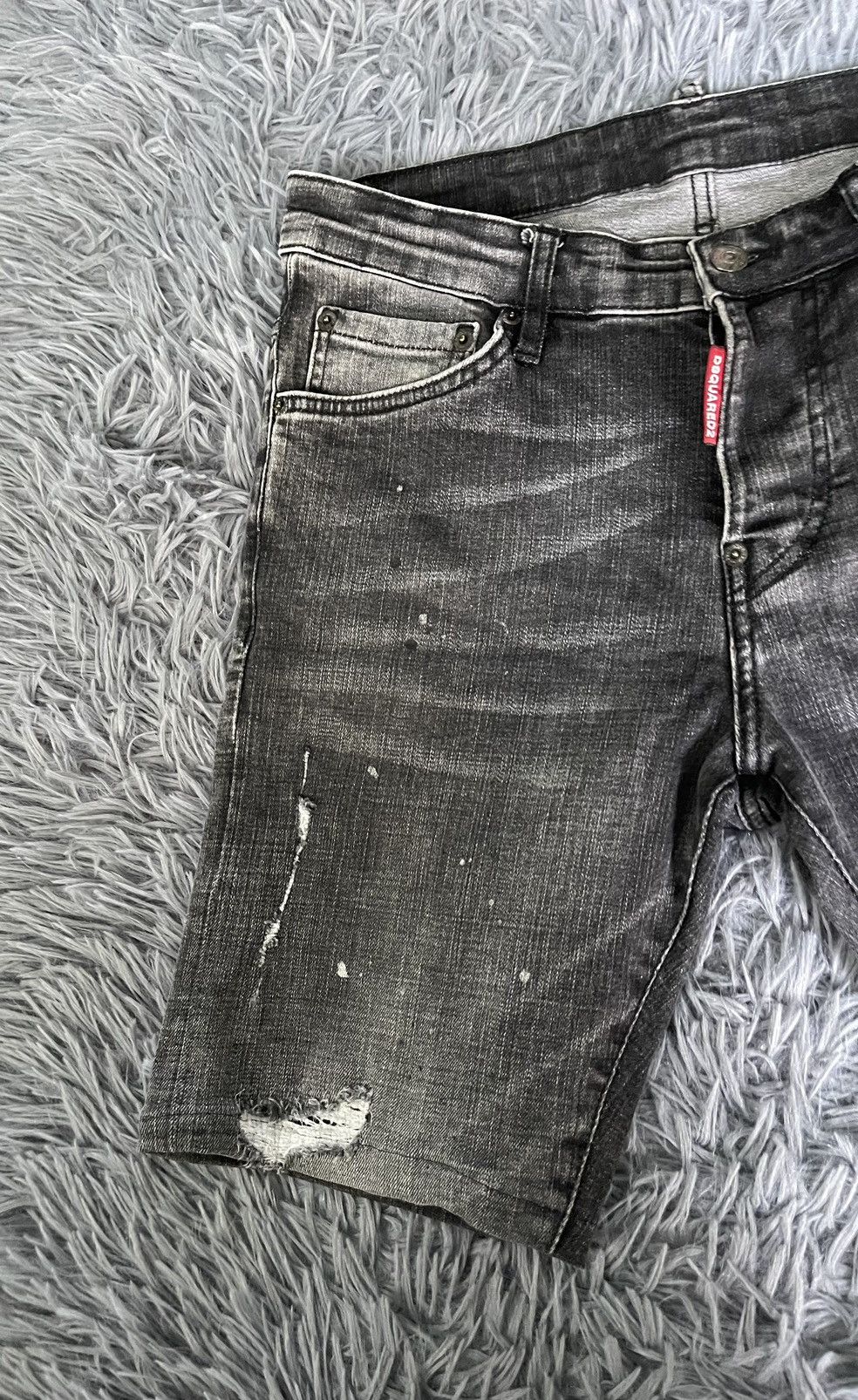 Dsquared2 Dsquared2 graphite black faded denim shorts Size US 33 - 4 Thumbnail