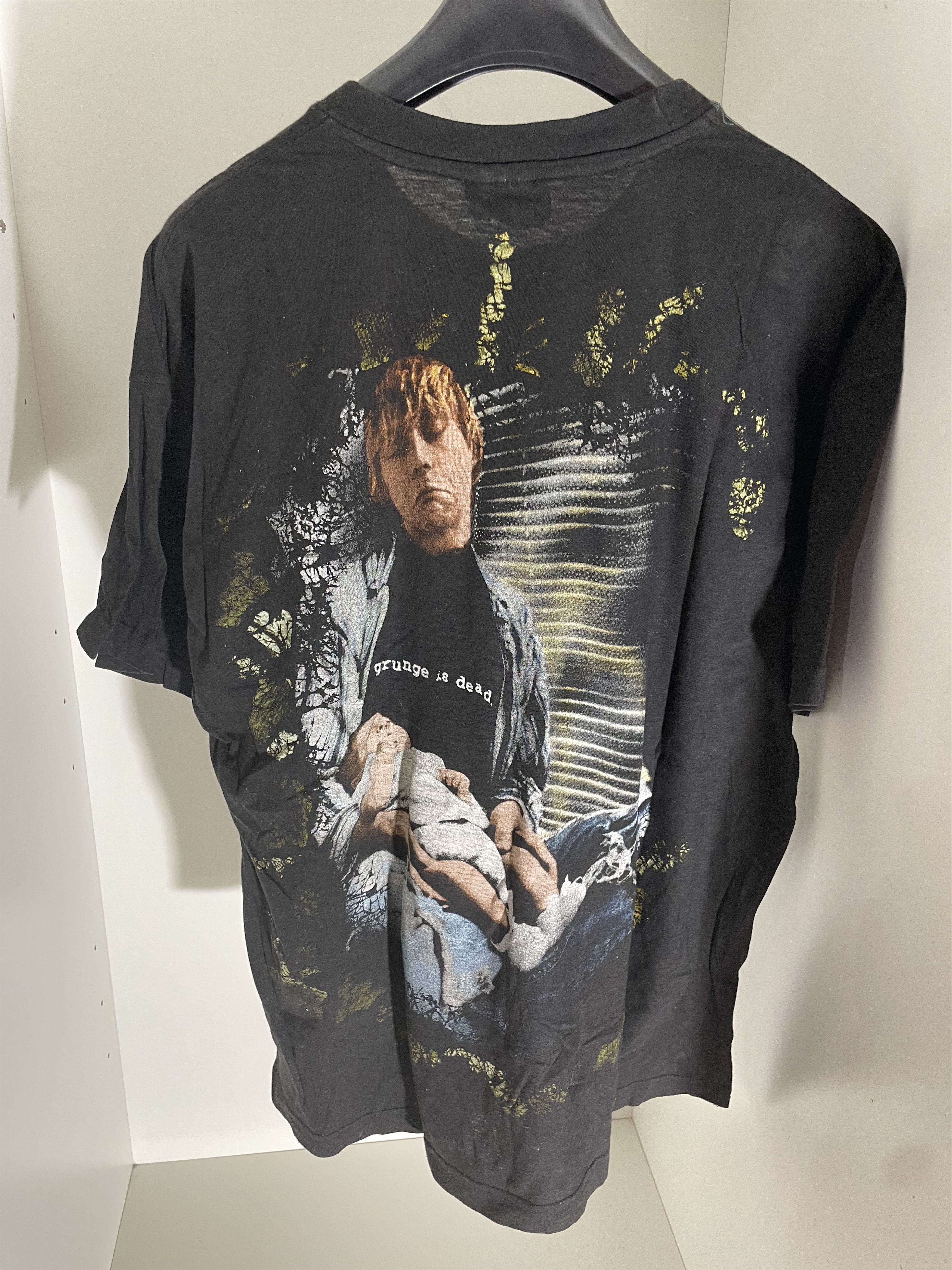 Nirvana Vintage Nirvana 90's Empire grunge is dead tshirt Size US L / EU 52-54 / 3 - 6 Thumbnail