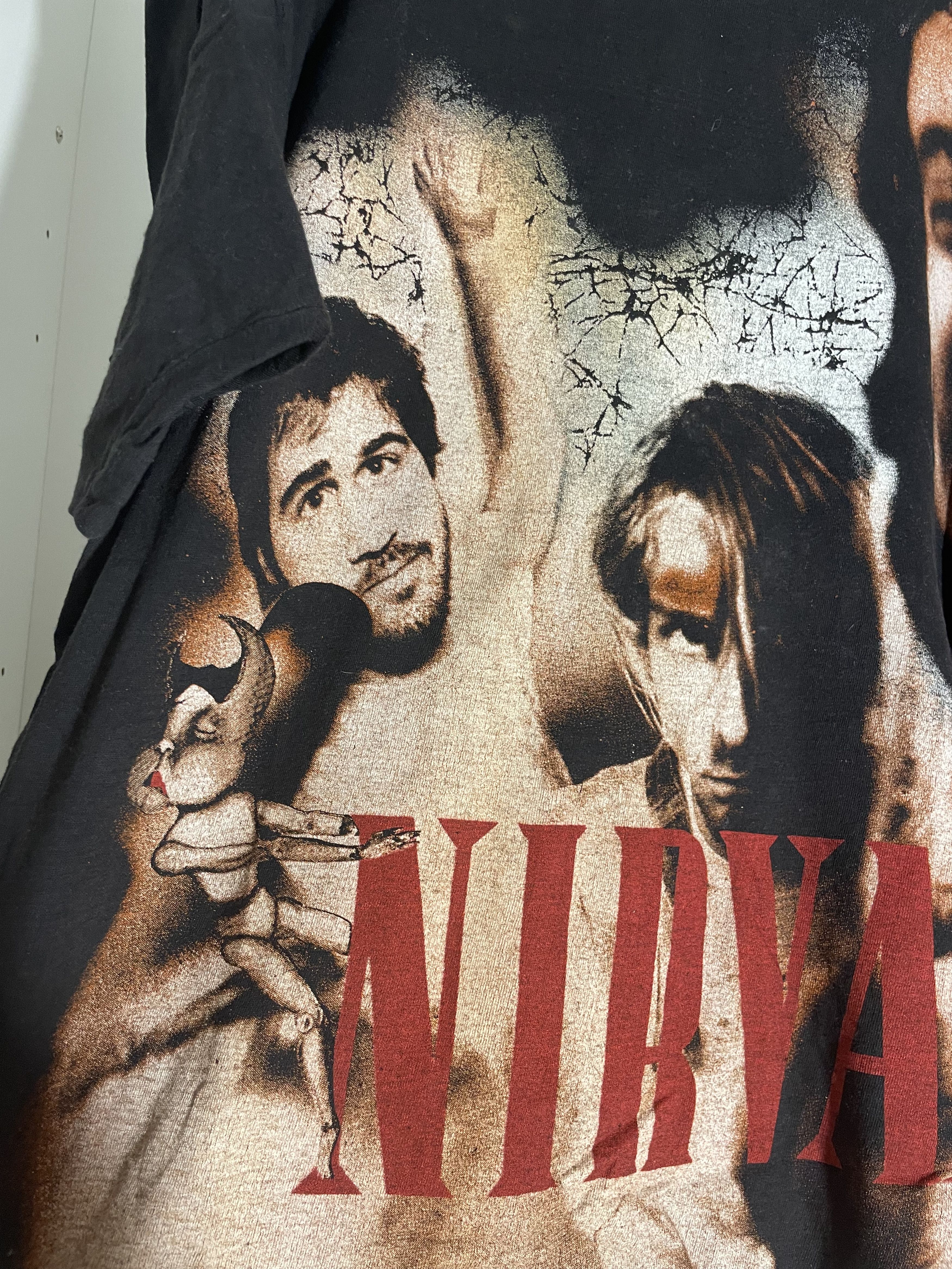 Nirvana Vintage Nirvana 90's Empire grunge is dead tshirt Size US L / EU 52-54 / 3 - 3 Thumbnail