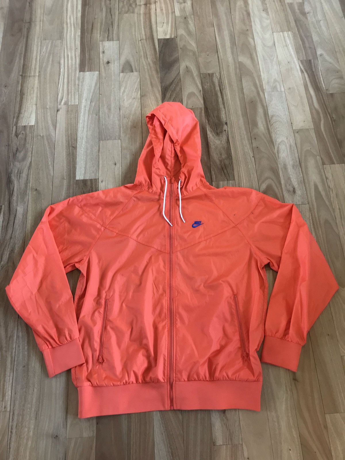 Nike × Vintage Vintage Nike Sportswear Neon Orange Zip Up WindbreakerJacket Size US L / EU 52-54 / 3 - 1 Thumbnail