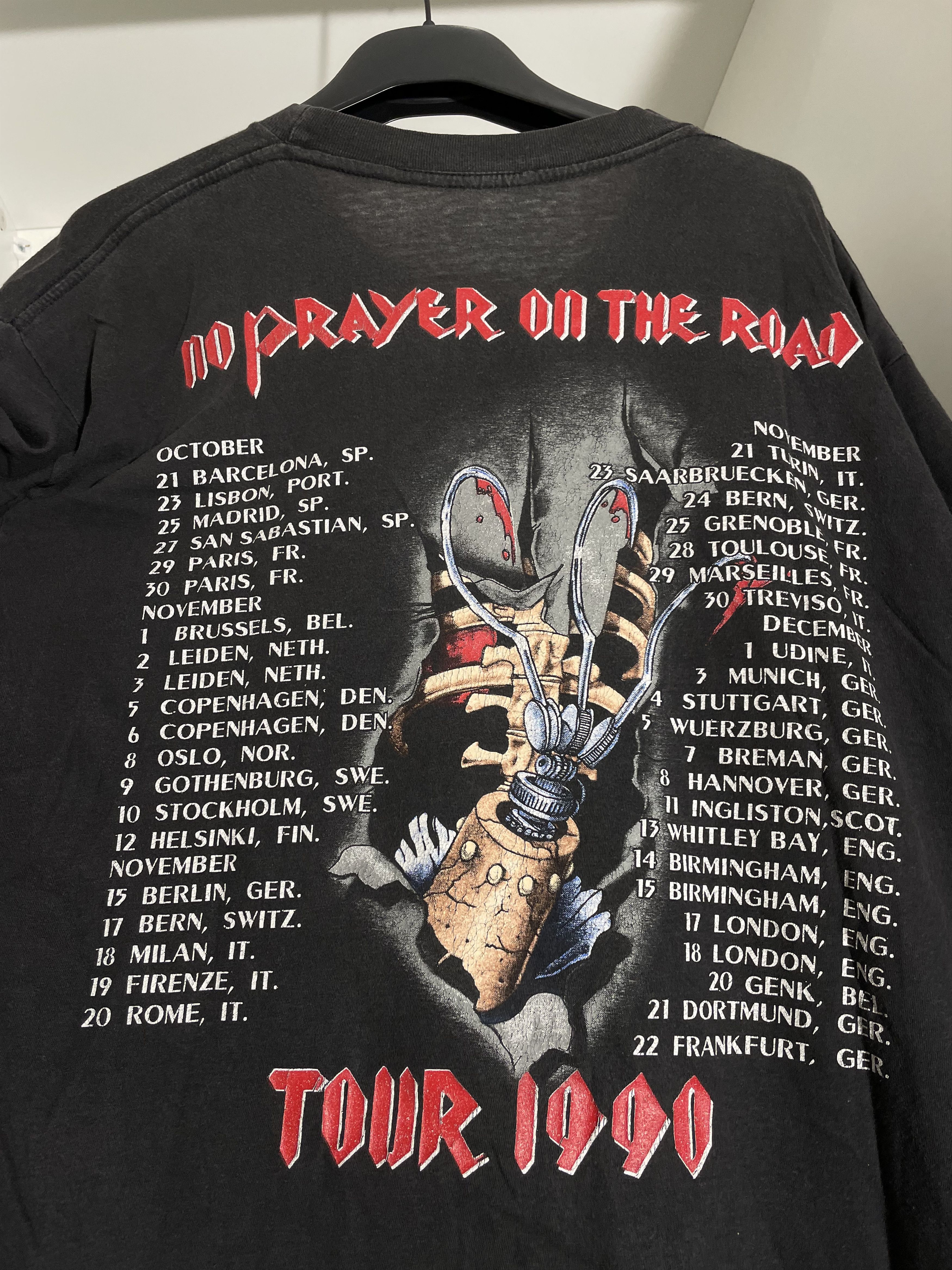Band Tees Vintage 90s Iron maiden No prayer on the road tour 1990 tee Size US L / EU 52-54 / 3 - 6 Thumbnail