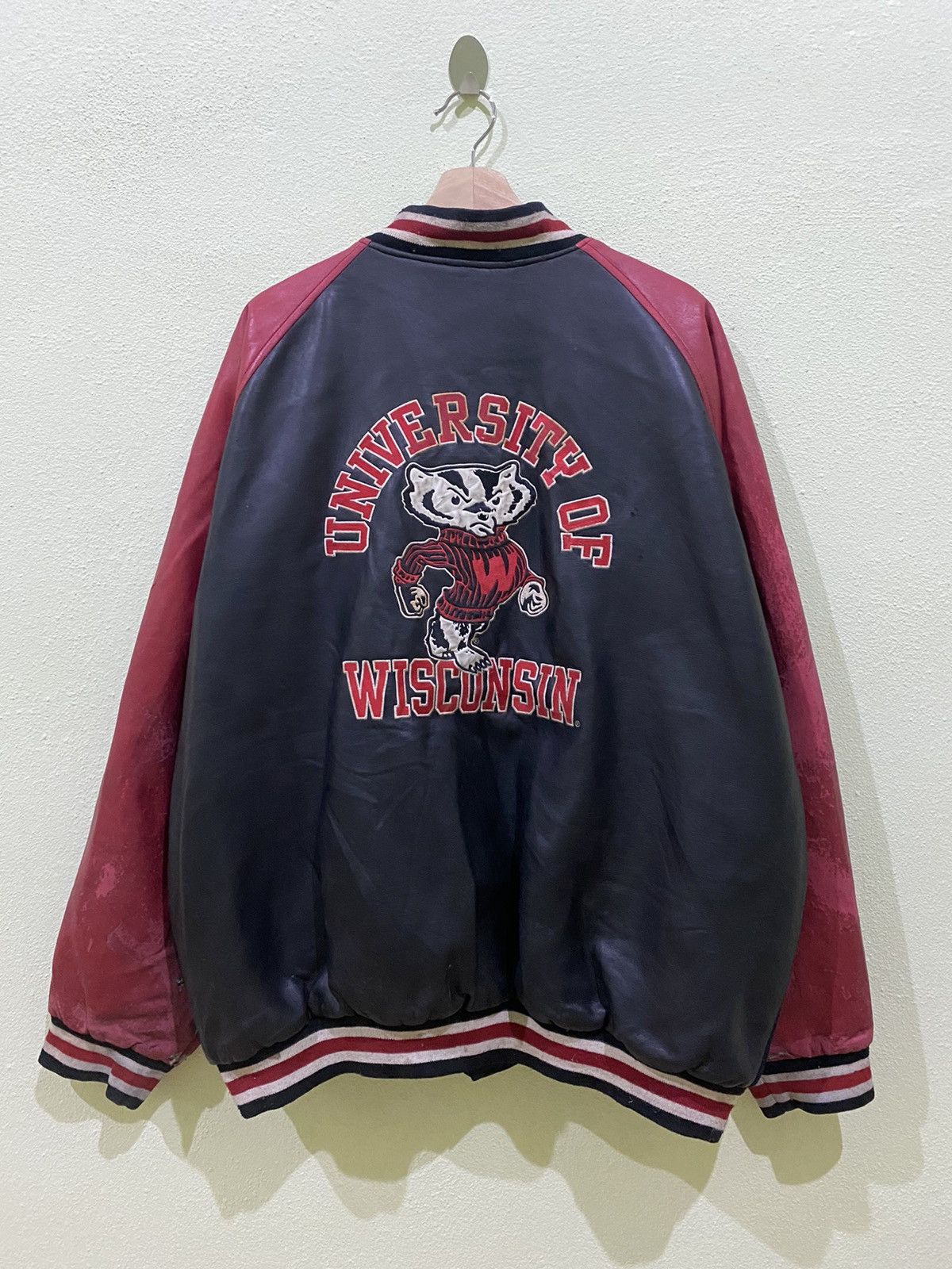 image of Steve And Barrys x Varsity Jacket Steve & Barrys Varsity Jacket in Black/Red, Men's (Size 2XL)