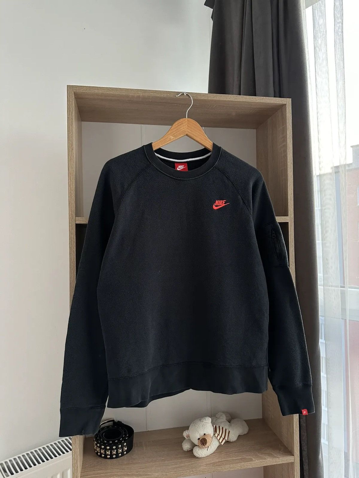 Vintage Nike Sweatshirt Black Big Logo Y2K