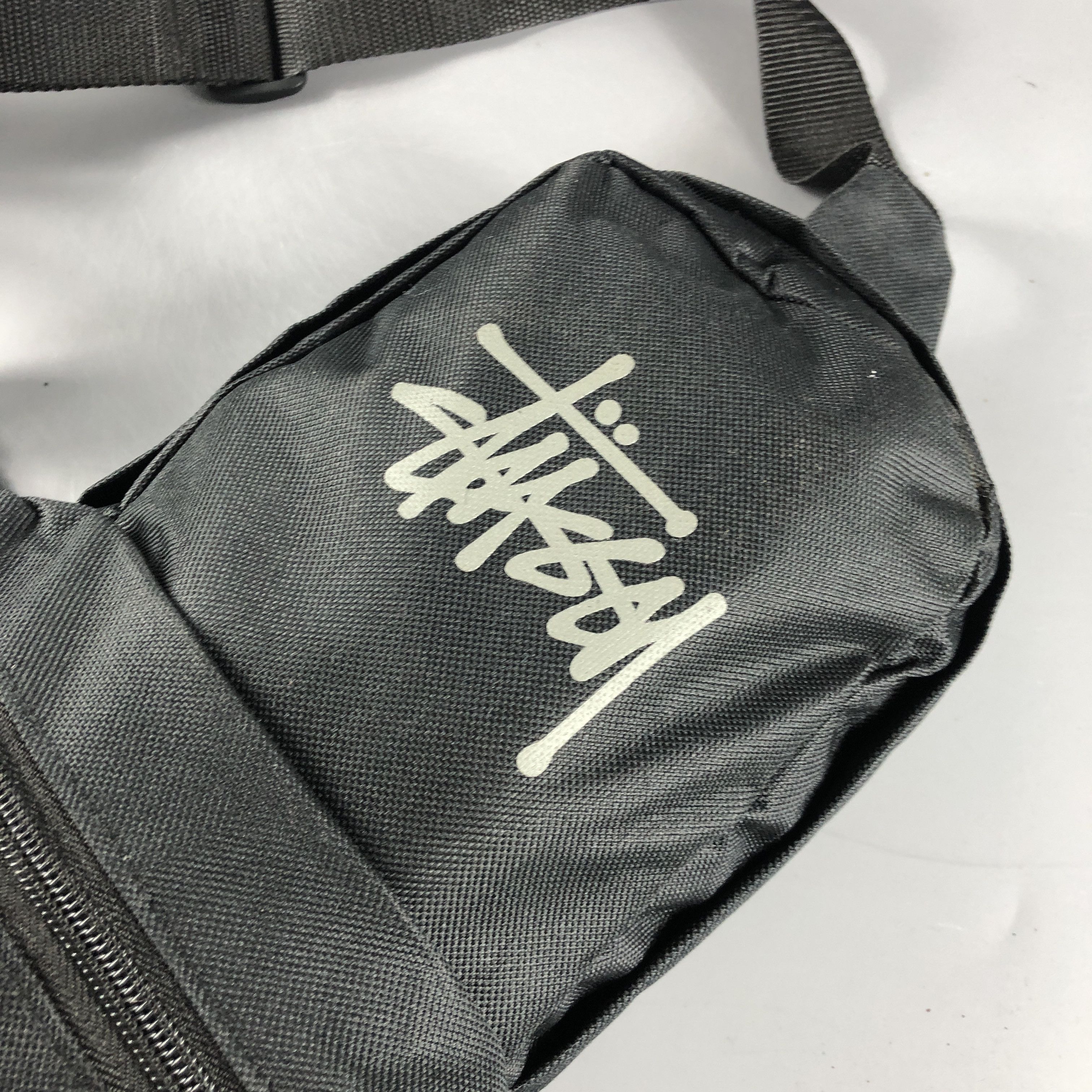 Stussy AUTHENTIC Stussy Magazine Troops Crossbody Sling Bag Size ONE SIZE - 3 Thumbnail