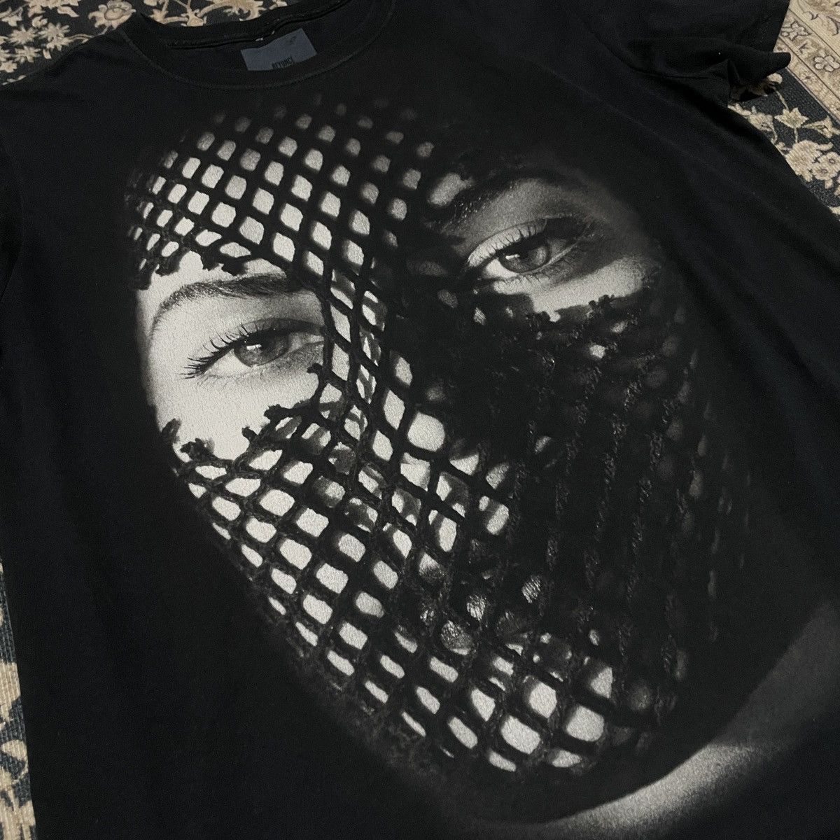 Band Tees × Beyonce × Rap Tees Beyonce “on the run tour” Size US M / EU 48-50 / 2 - 3 Thumbnail