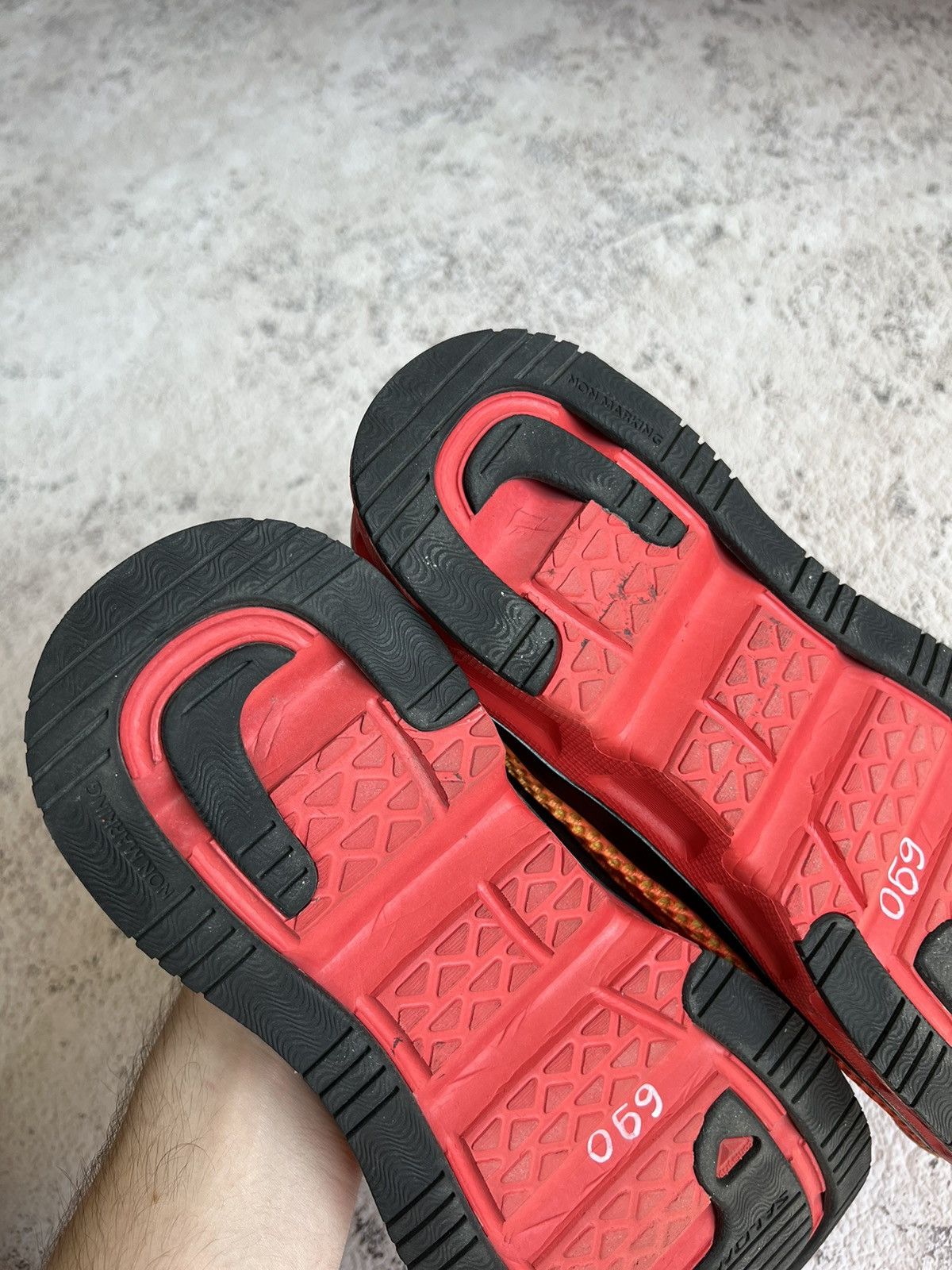 Salomon × Vintage 2009 Rare Vintage Salomon Red RX Moc Advanced Slippers Size US 8 / EU 41 - 11 Thumbnail