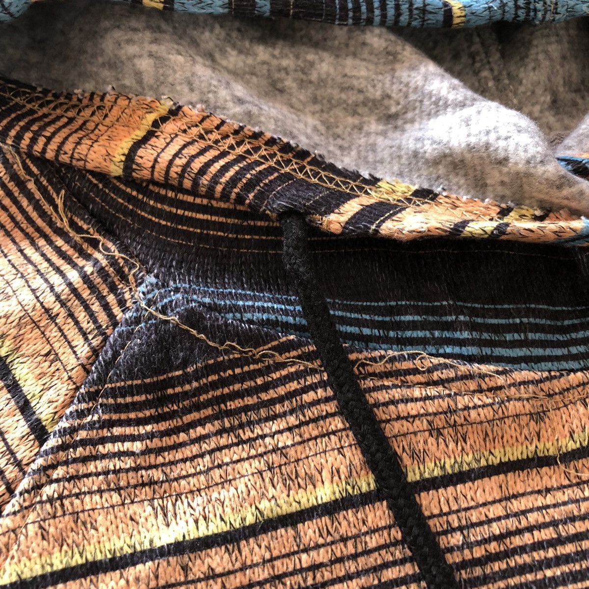 Japanese Brand Sweatshirt Hoodie Striped Navajo Turqouise Orange Size US S / EU 44-46 / 1 - 9 Thumbnail