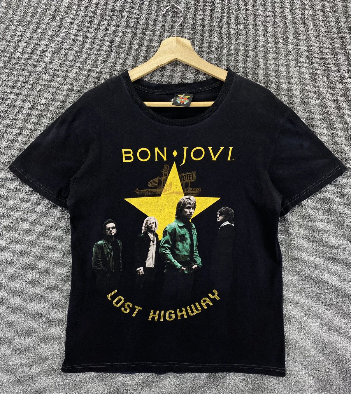 Band Tees Vintage Bon Jovi Lost Highway Tour Japan Band Tees T Shirt Size US M / EU 48-50 / 2 - 1 Thumbnail
