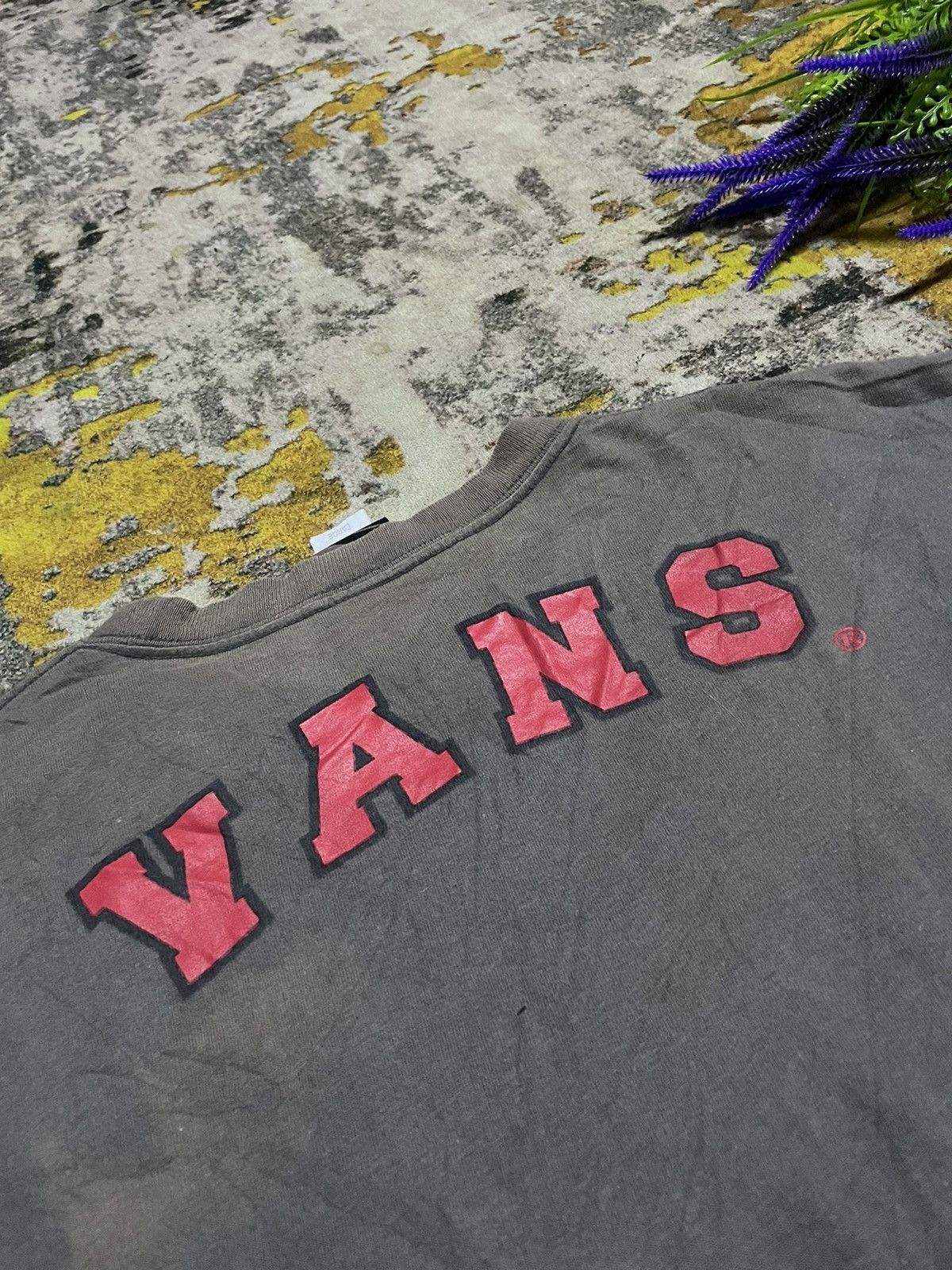 Vans × Vintage RARE Vintage Vans Old Skool shoes logo Tee 90s Size US L / EU 52-54 / 3 - 10 Thumbnail