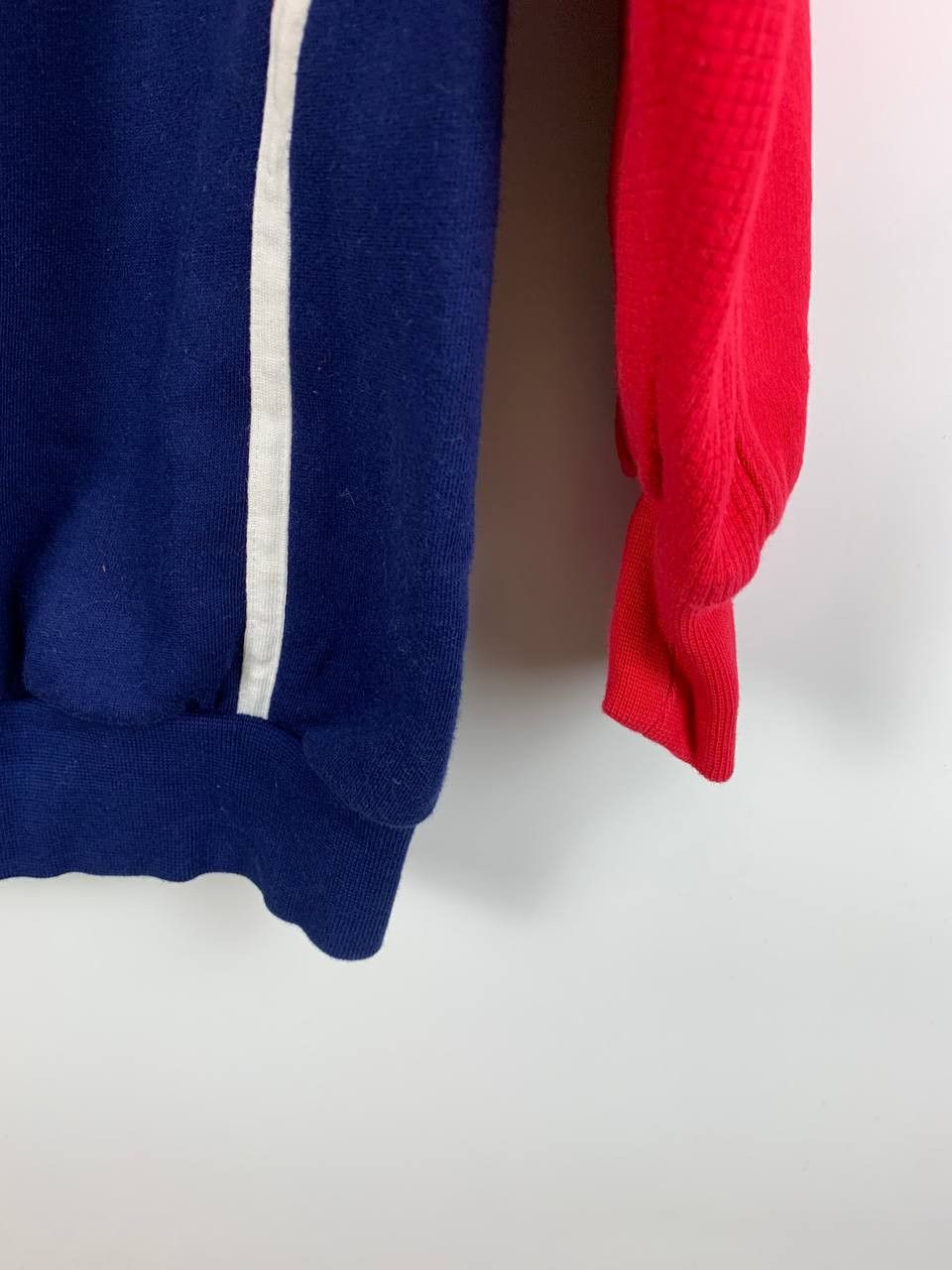 Adidas Adidas Vintage sweatshirt blue red XL Size US XL / EU 56 / 4 - 14 Thumbnail