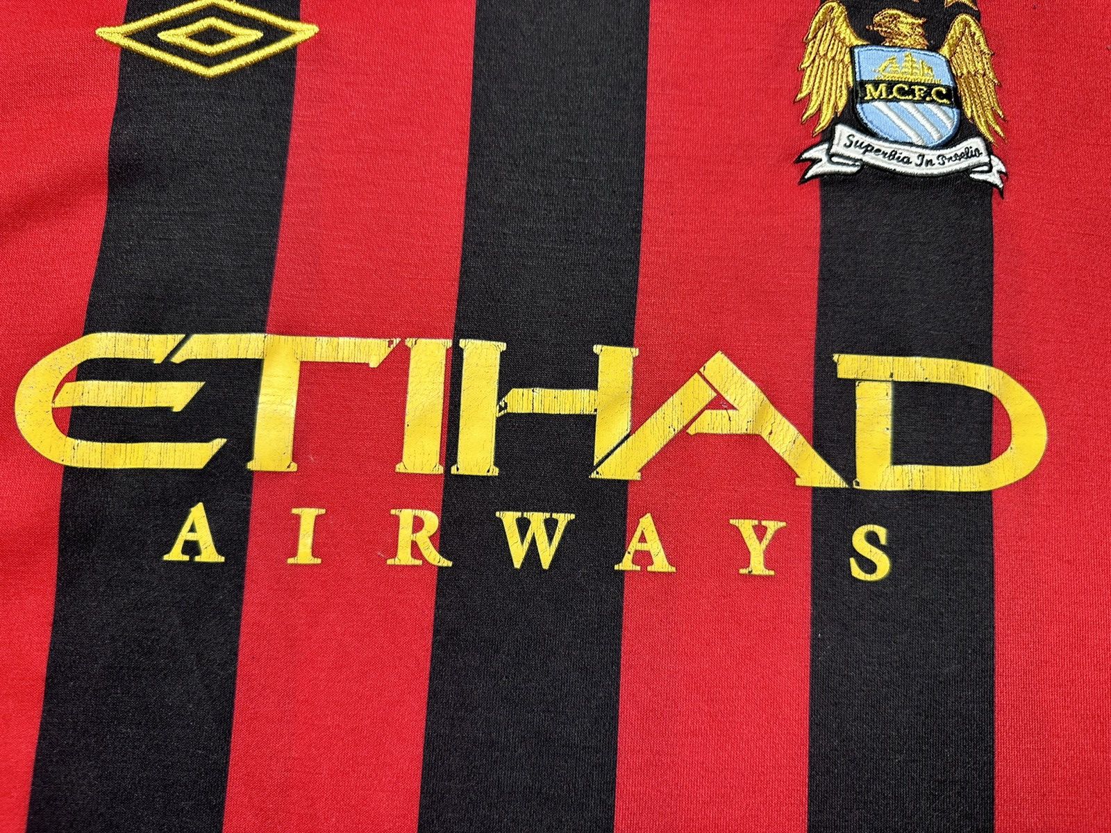 Umbro Vintage Umbro Manchester City away soccer jersey size L Size US L / EU 52-54 / 3 - 3 Thumbnail