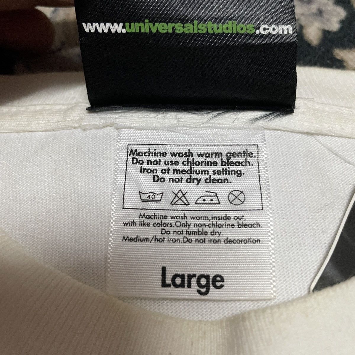 Universal Studios × Vintage Dracula Monsters Universal Studios 90s Size US L / EU 52-54 / 3 - 6 Thumbnail