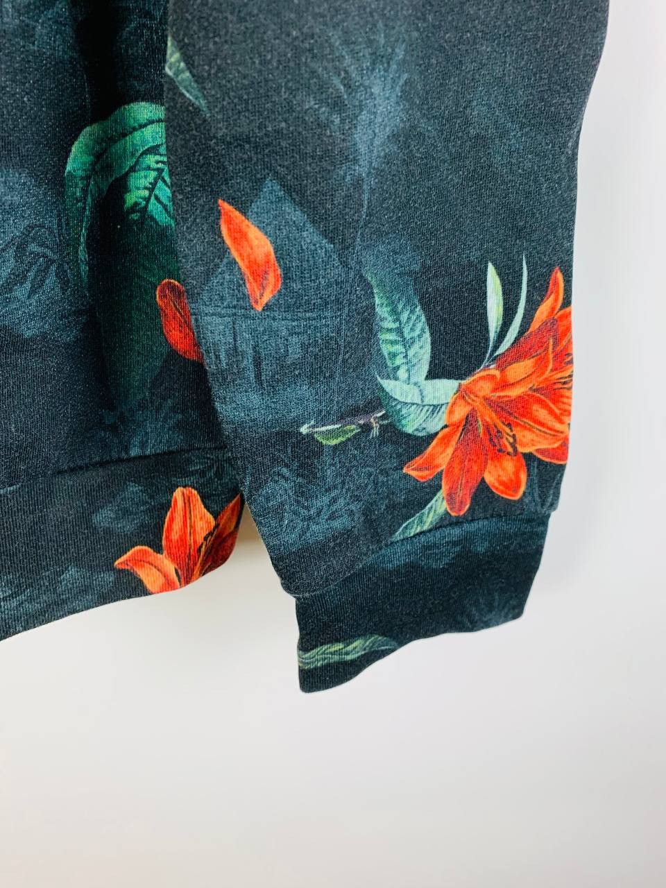 Carhartt Carhartt sweatshirt flowers multi M Size US M / EU 48-50 / 2 - 14 Thumbnail
