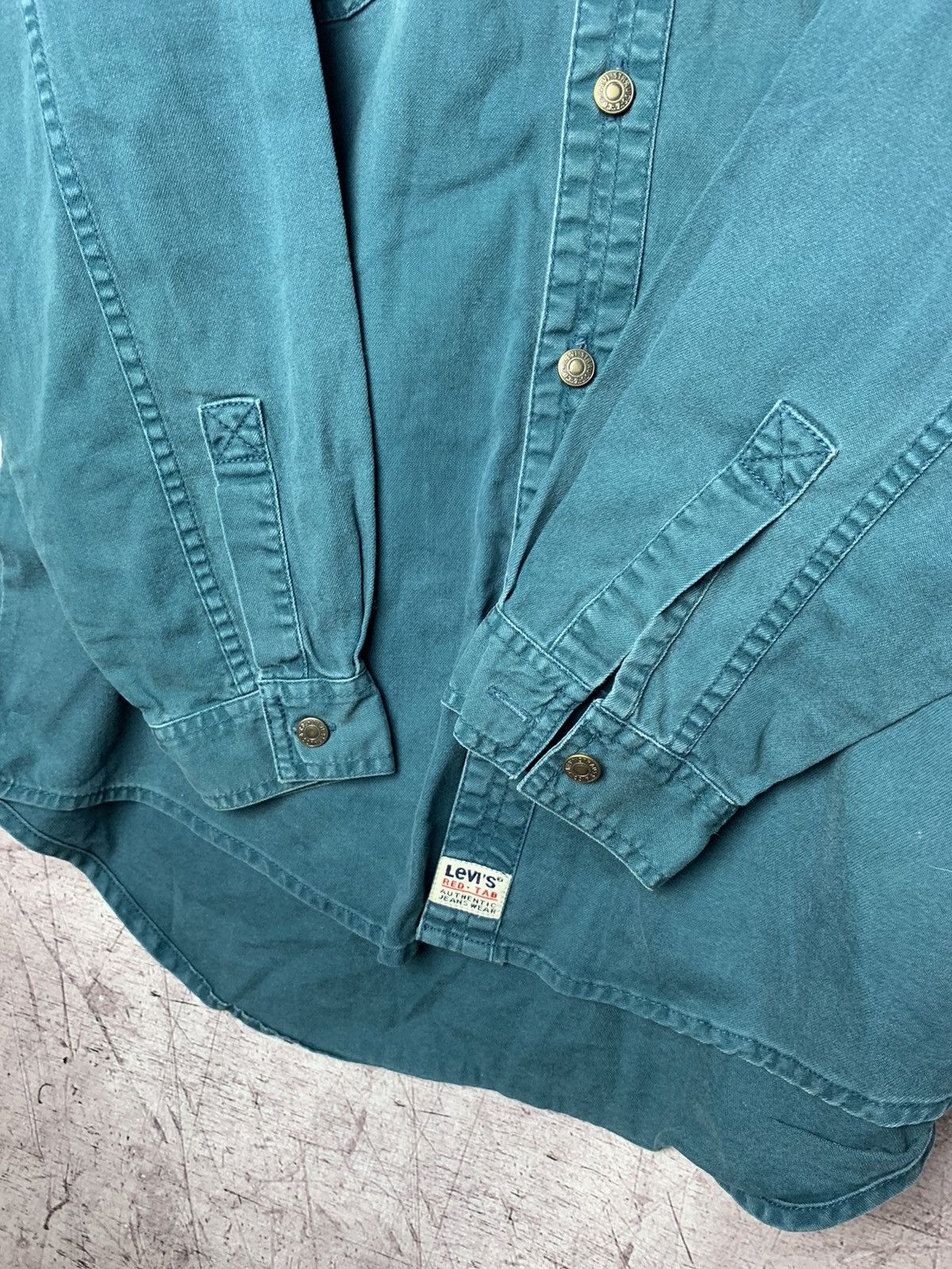 Levi's Vintage Levis Denim Shirt Size US M / EU 48-50 / 2 - 4 Thumbnail