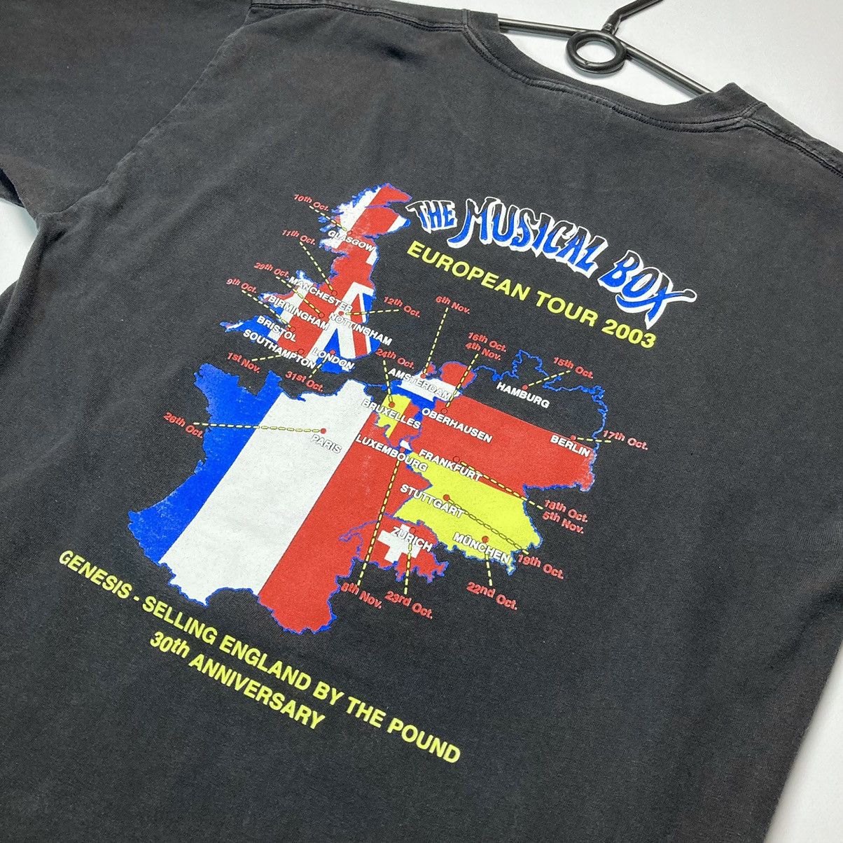 Vintage Genesis 00s Faded Musical Box T Shirt Vintage USA Y2k Size US L / EU 52-54 / 3 - 3 Thumbnail