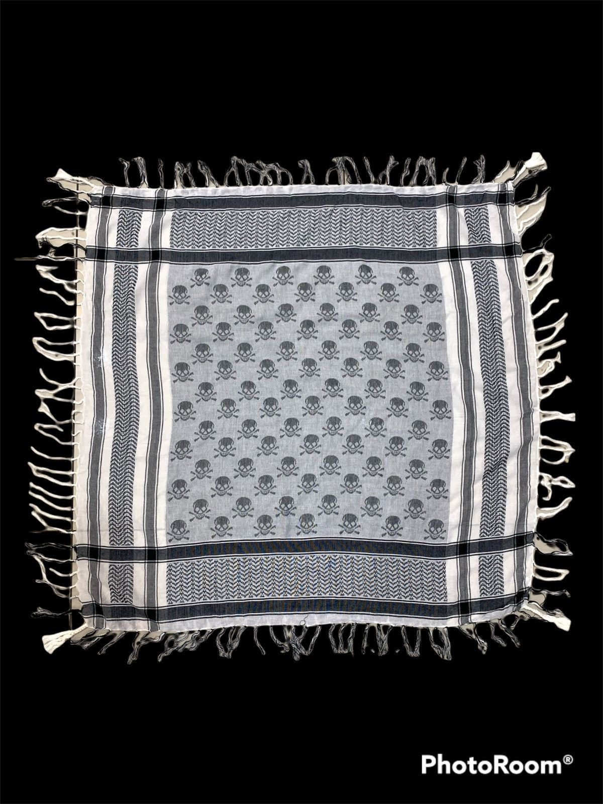 Other SKULLS MOTIVE FULL PRINT KEFFIYEH SHEMAGH ARABIC STYLE Size ONE SIZE - 1 Thumbnail
