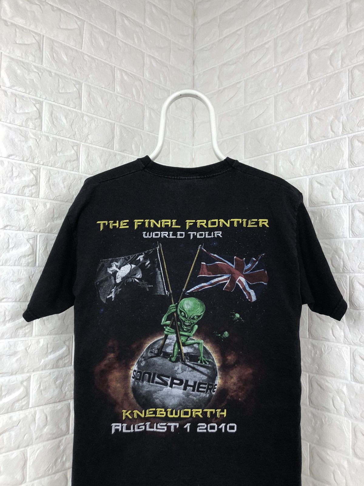 Band Tees × Iron Maiden × Vintage Vintage Iron Maiden Sonisphere Worl Tour tee Size US L / EU 52-54 / 3 - 4 Thumbnail