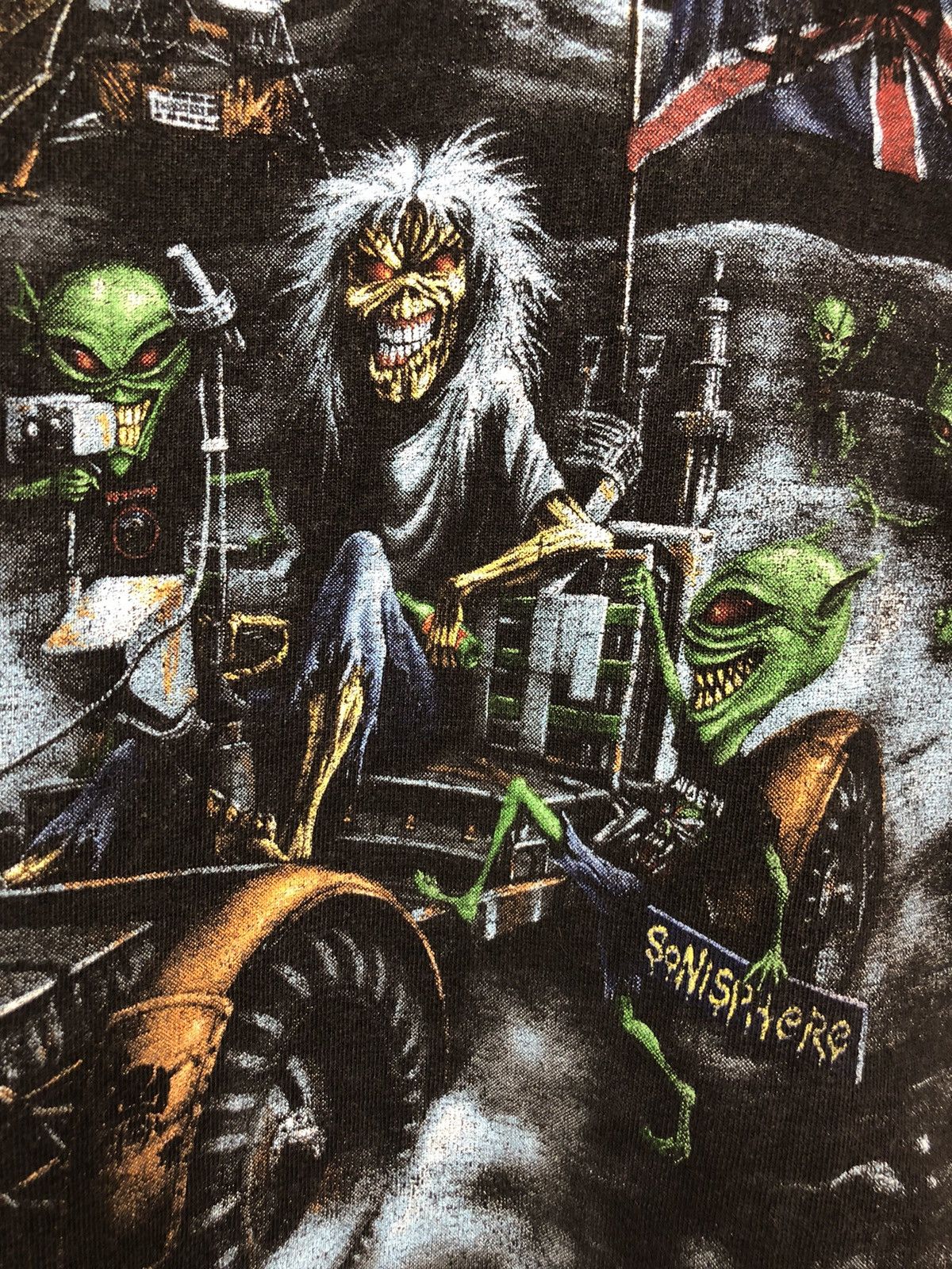 Band Tees × Iron Maiden × Vintage Vintage Iron Maiden Sonisphere Worl Tour tee Size US L / EU 52-54 / 3 - 9 Thumbnail