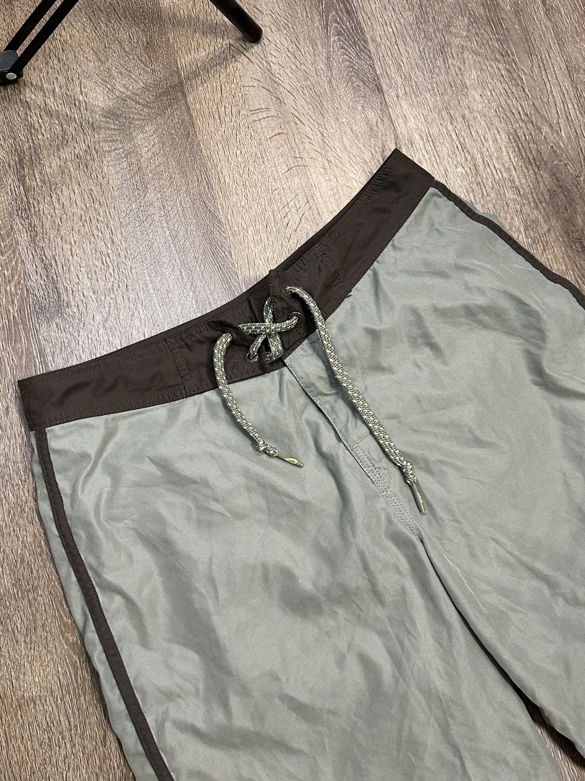 Nike Vintage Nike Track Nylons Shorts Y2K Size US 32 / EU 48 - 3 Thumbnail