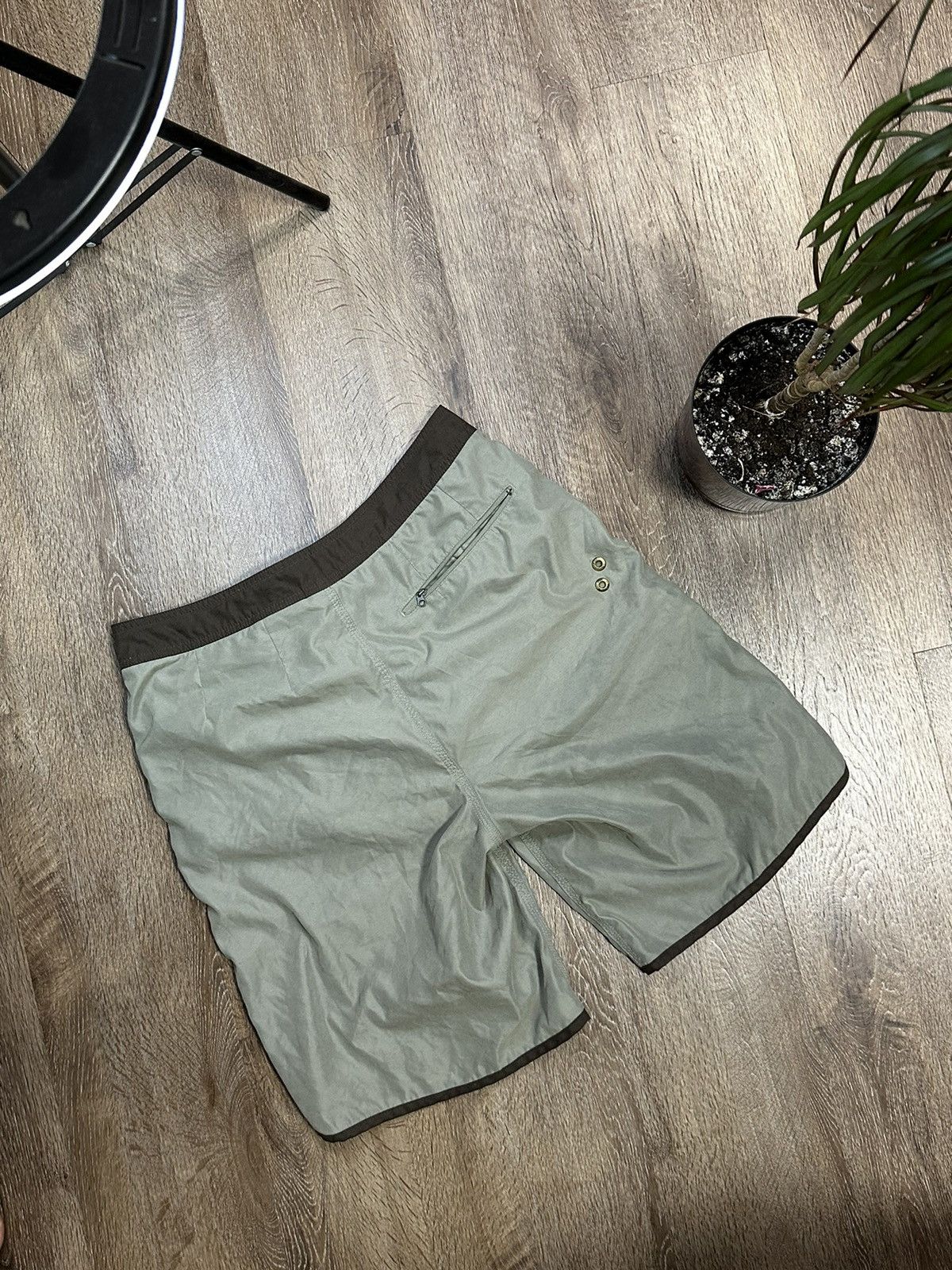 Nike Vintage Nike Track Nylons Shorts Y2K Size US 32 / EU 48 - 4 Thumbnail