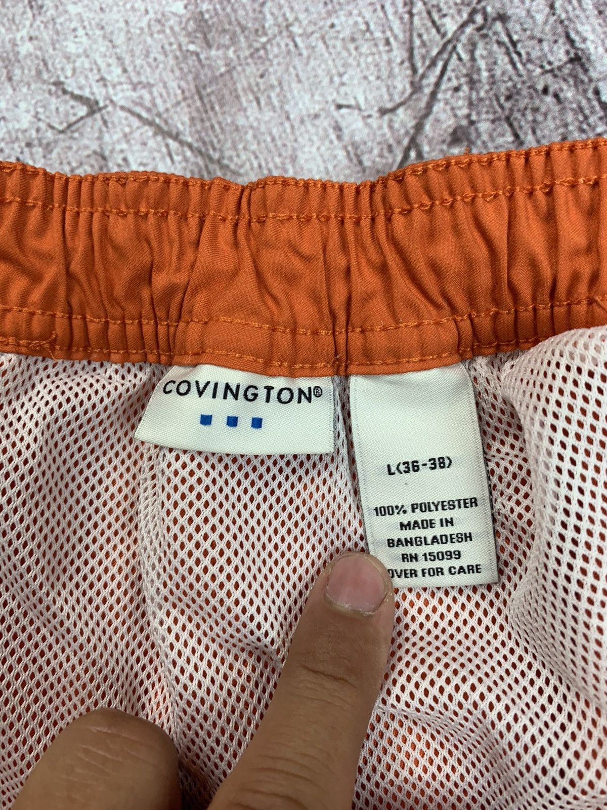 Umbro × Vintage Vintage Covington Art Y2K Shorts Size US 34 / EU 50 - 5 Thumbnail