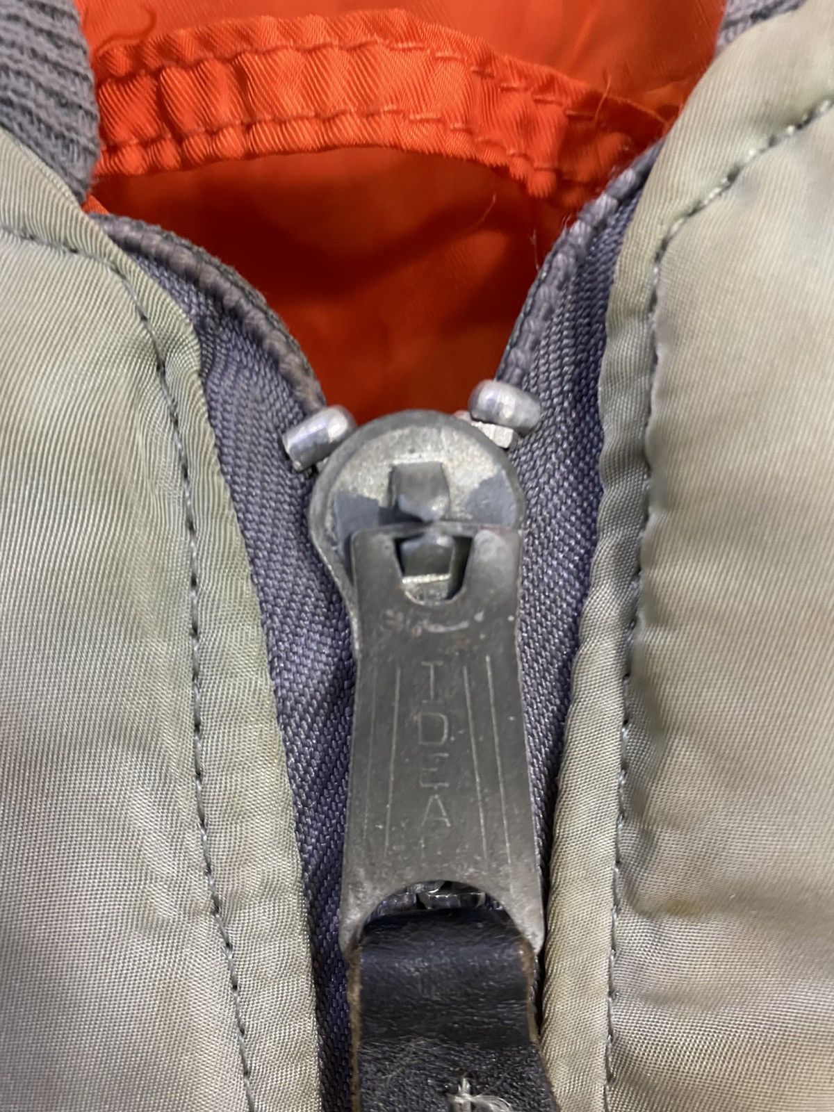Alpha Industries × Vintage Vintage Alpha Industries MA-1 Bomber Jacket Reversible Size US M / EU 48-50 / 2 - 4 Thumbnail