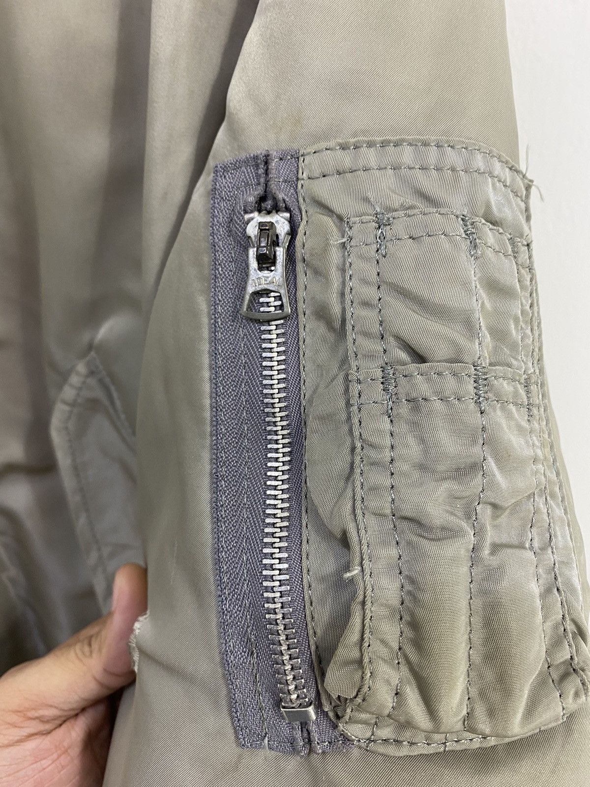 Alpha Industries × Vintage Vintage Alpha Industries MA-1 Bomber Jacket Reversible Size US M / EU 48-50 / 2 - 8 Thumbnail
