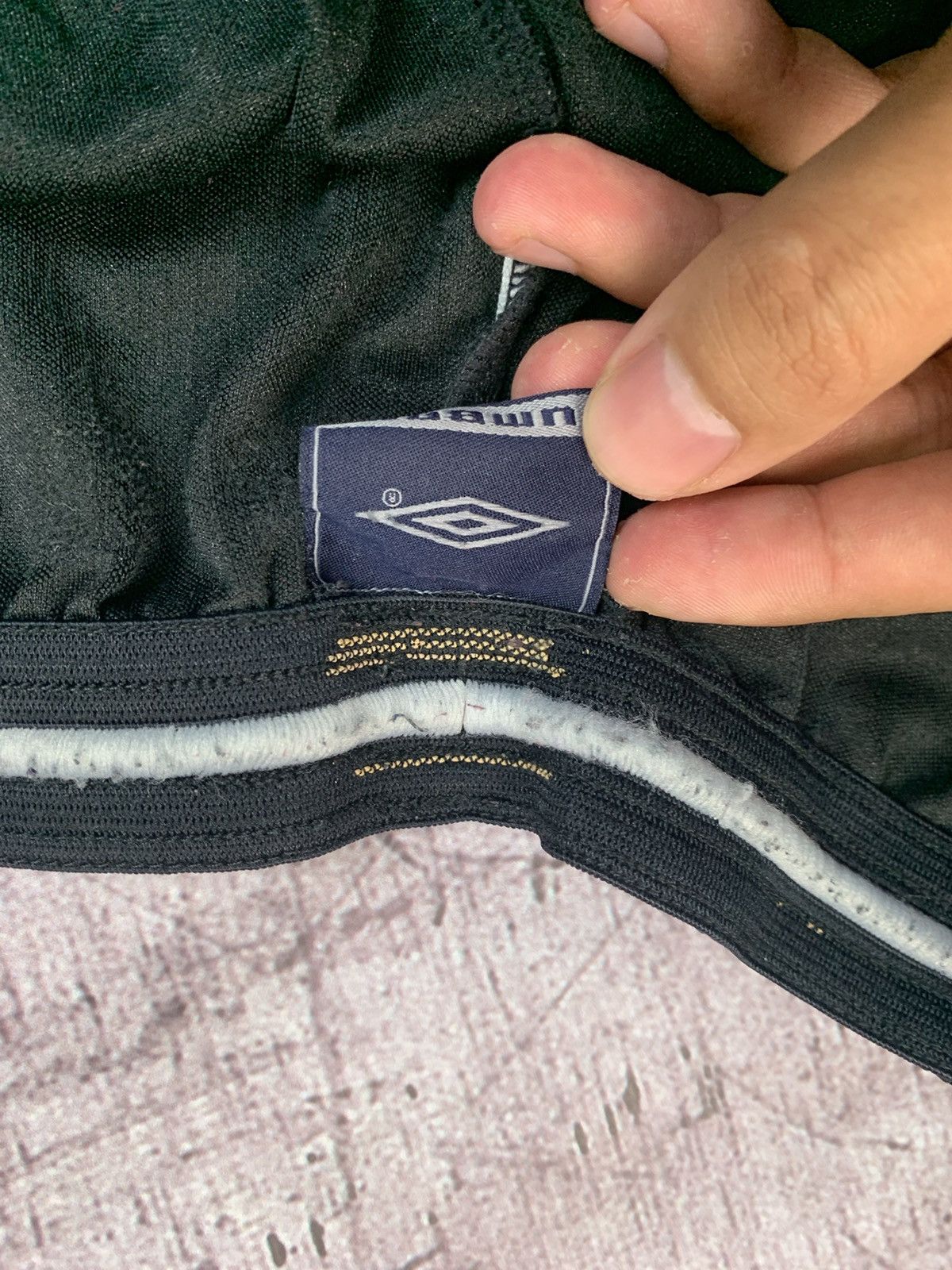 Umbro Vintage Umbro Y2K Shorts Size US 34 / EU 50 - 5 Thumbnail