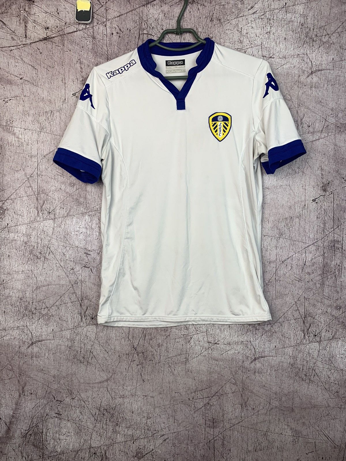 Kappa Vintage Kappa Kombat Leeds Jersey T-Shirt Size US S / EU 44-46 / 1 - 1 Thumbnail