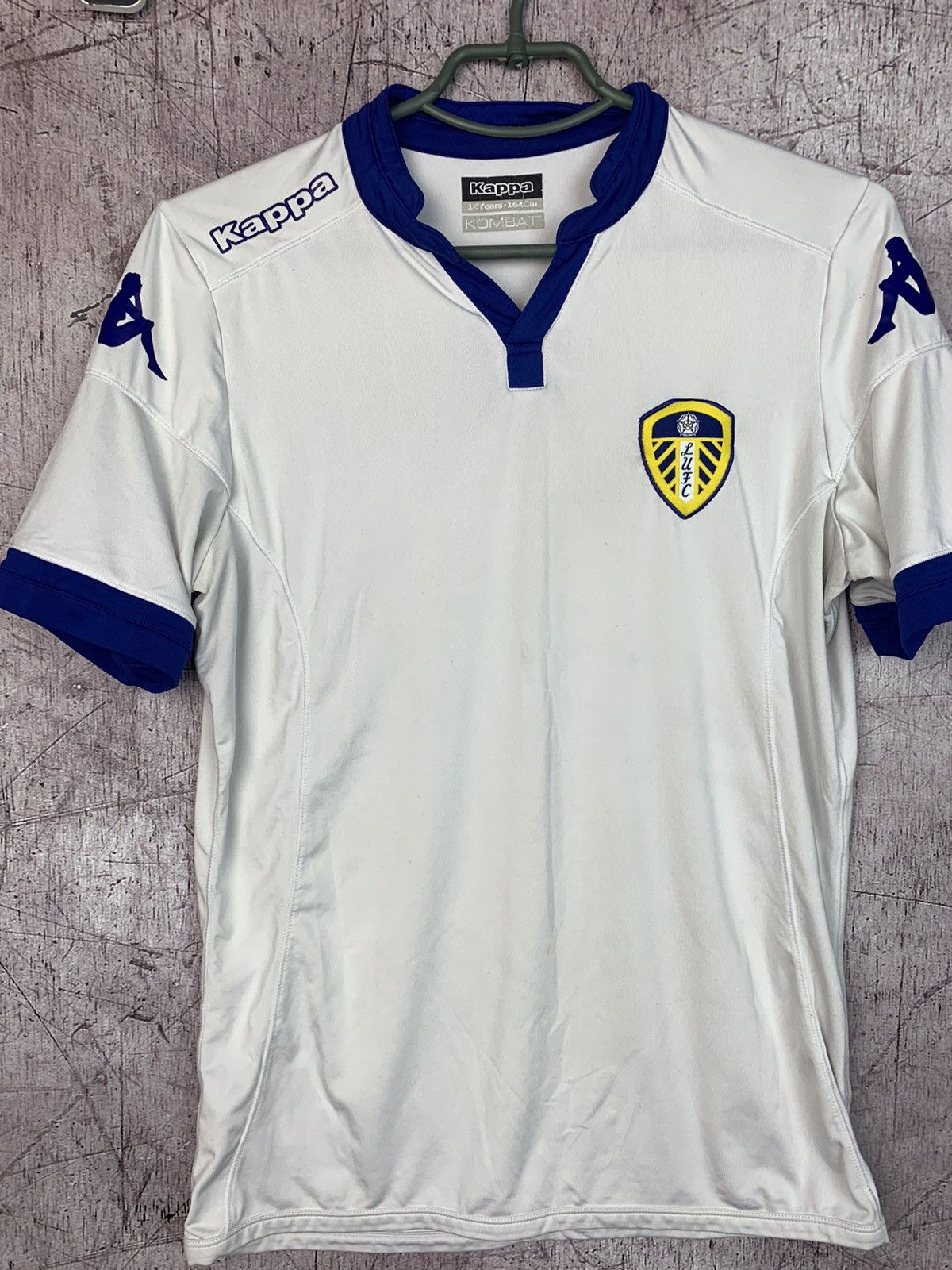 Kappa Vintage Kappa Kombat Leeds Jersey T-Shirt Size US S / EU 44-46 / 1 - 2 Thumbnail