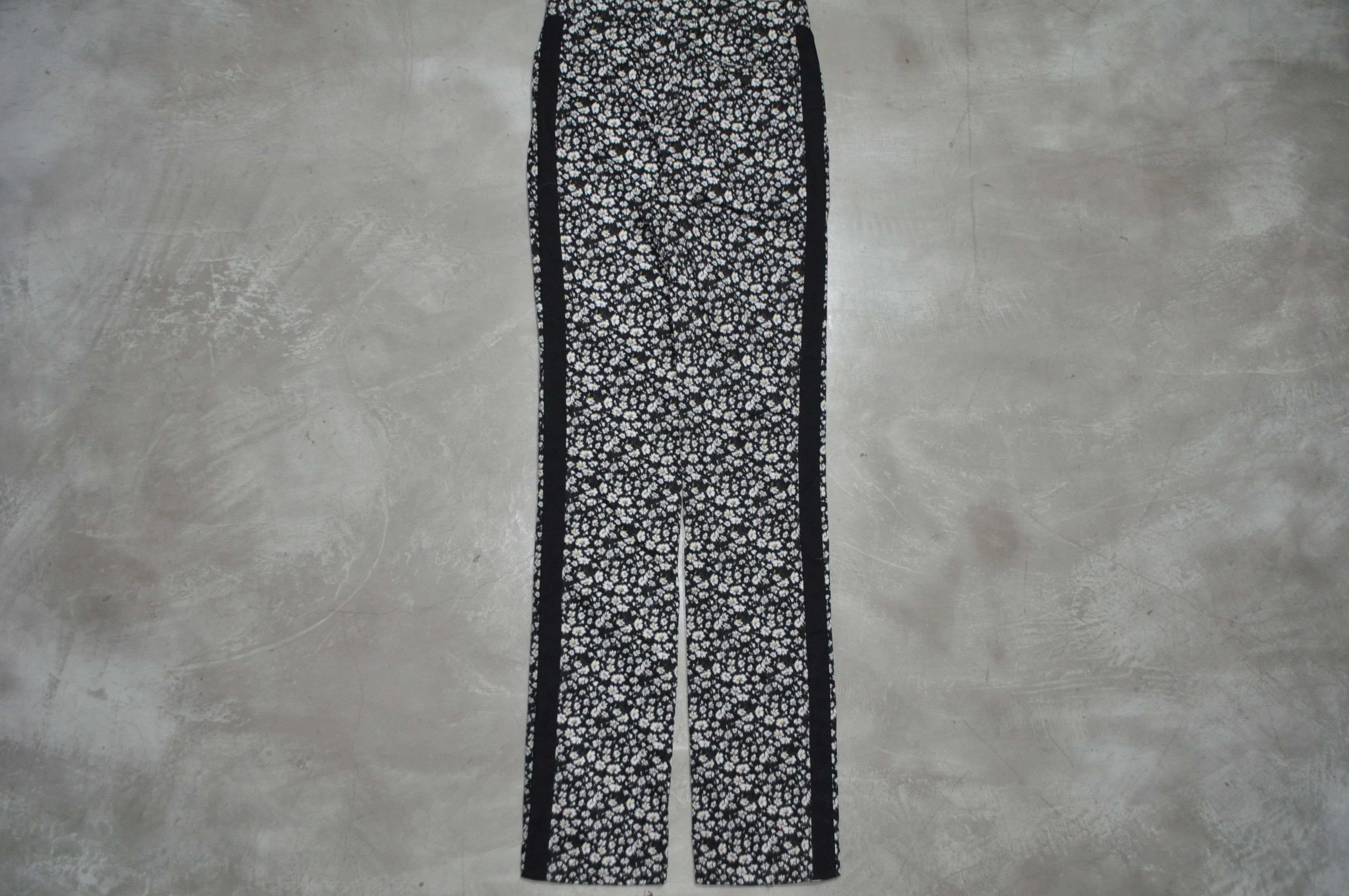 Calvin Klein 205W39NYC Calvin Klein 205W39NYC - S/S 18 - Floral-Printed Trousers Size 27" / US 4 / IT 40 - 2 Thumbnail