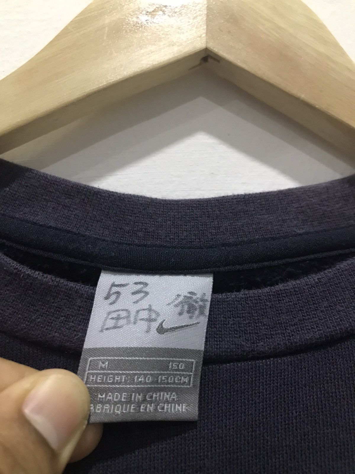 Nike Nike Embroidered swoosh Crewneck sweatshirt Size US S / EU 44-46 / 1 - 8 Thumbnail